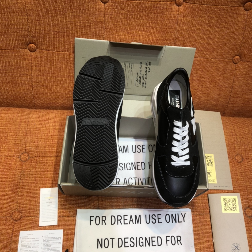 Golden Goose Running Sneaker Black