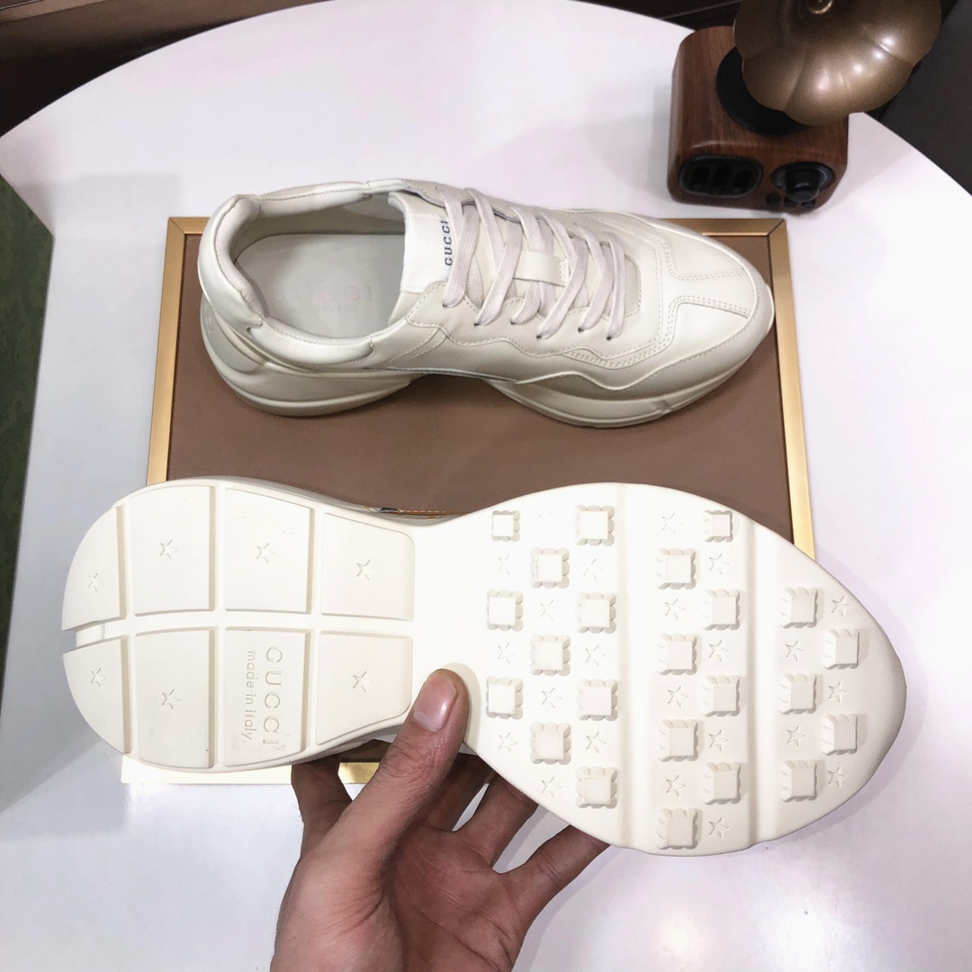 Gucci Heart Logo Dad Sneakers Off-White