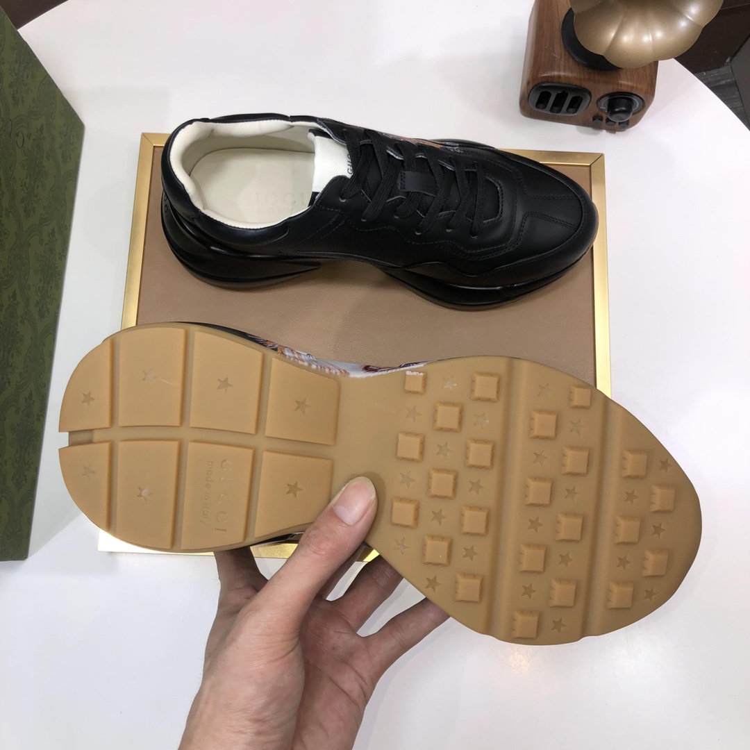 Gucci Tiger Print Dad Sneakers Black