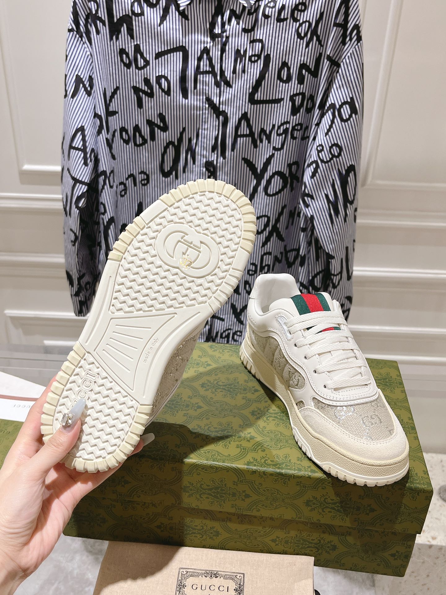 Gucci Vintage Runner Sneakers White