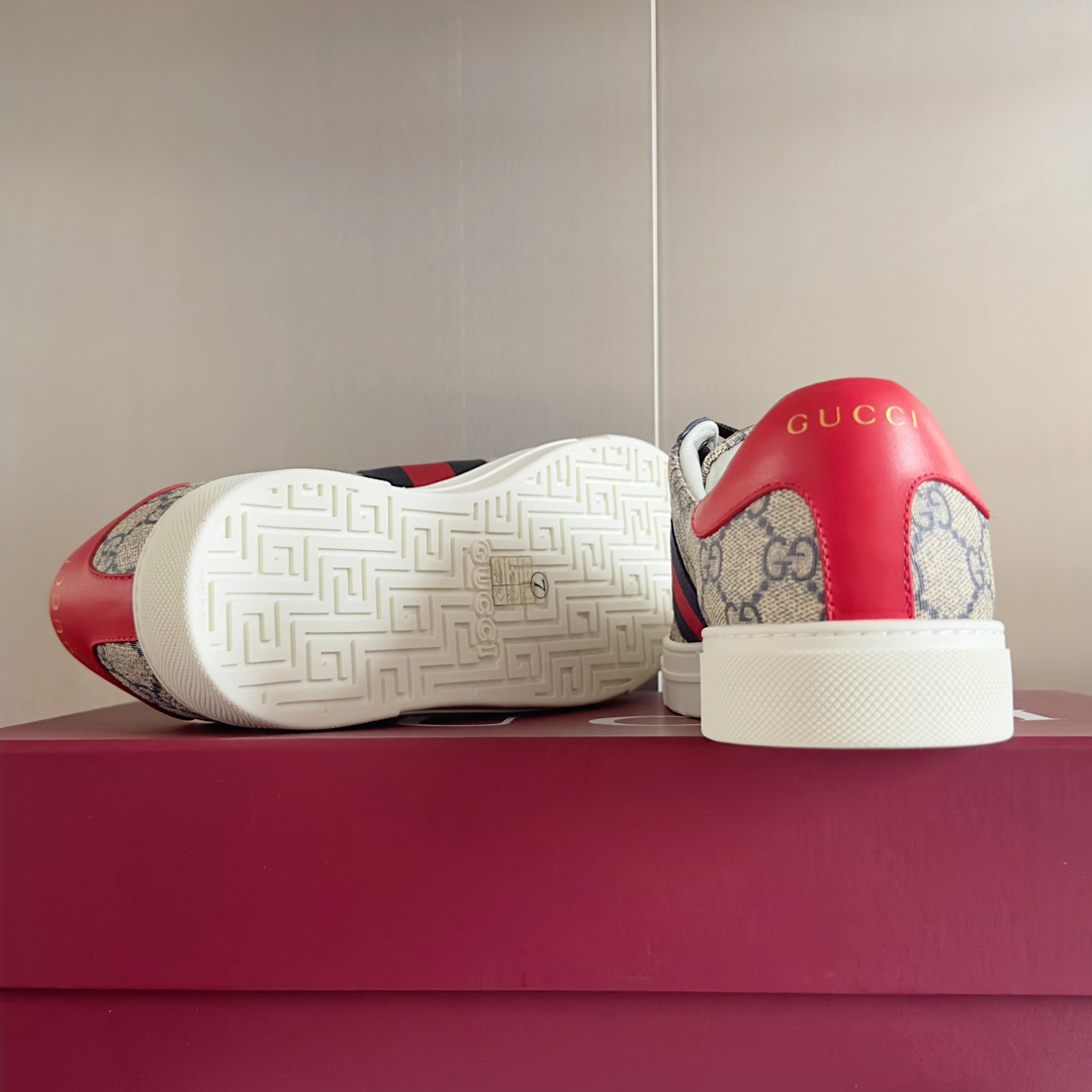 Gucci Ace GG Sneakers Red