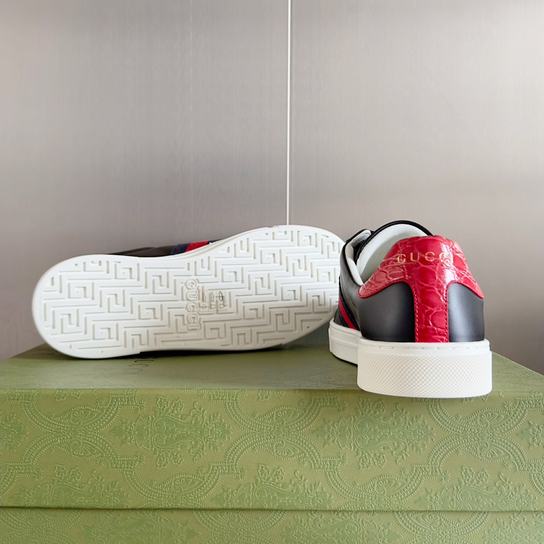 Gucci Ace Leather Sneakers Black/Red