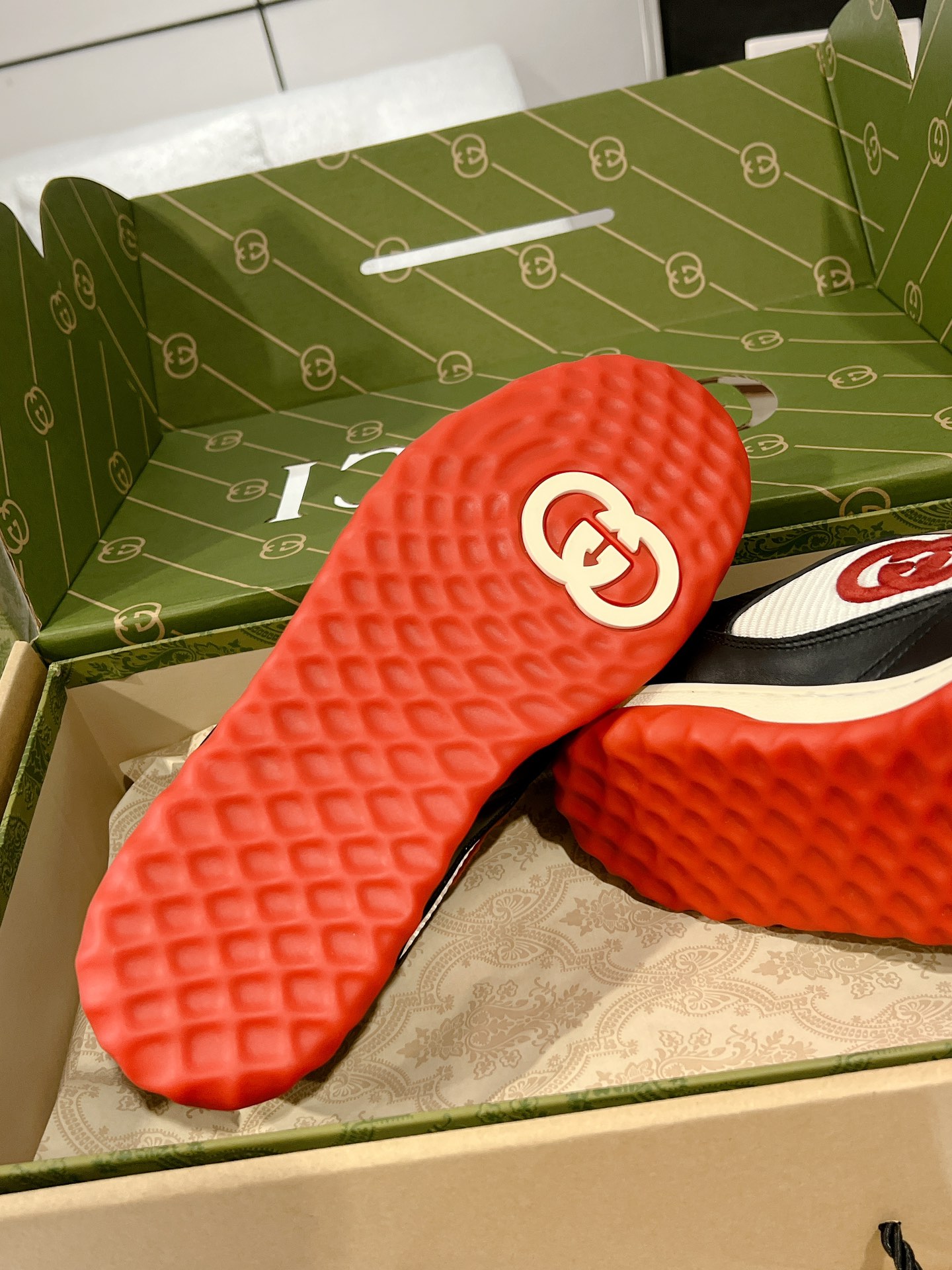 Gucci MAC80 Leather Sneakers Black Red