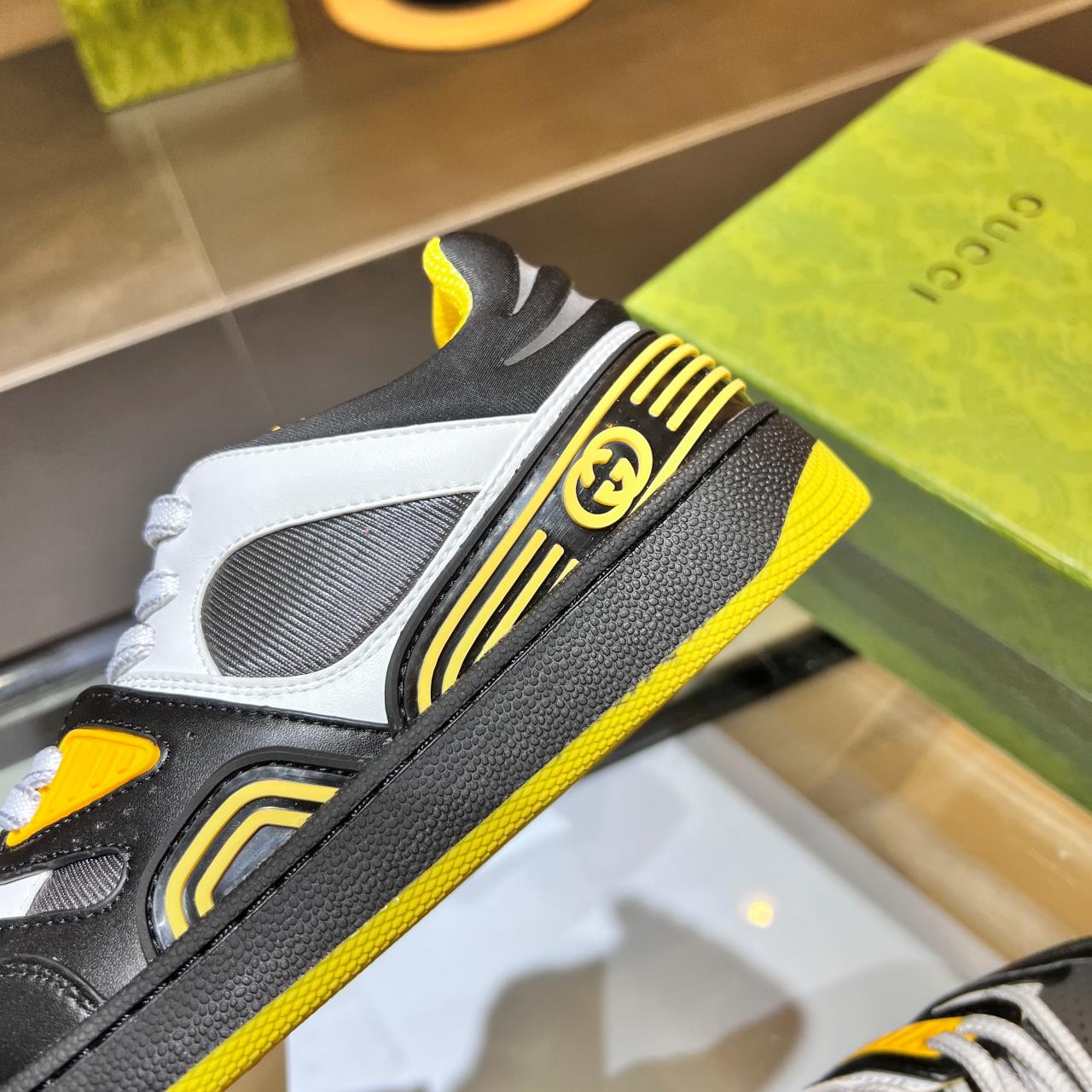 Gucci 2022 Low-Top Couple Sneakers Black/White/Yellow