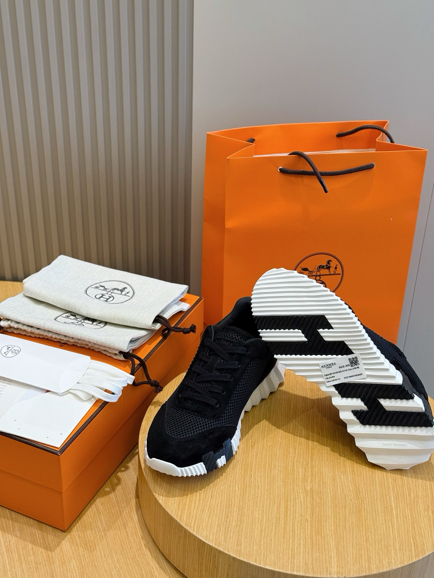 Hermes Bouncing Sneakers Black