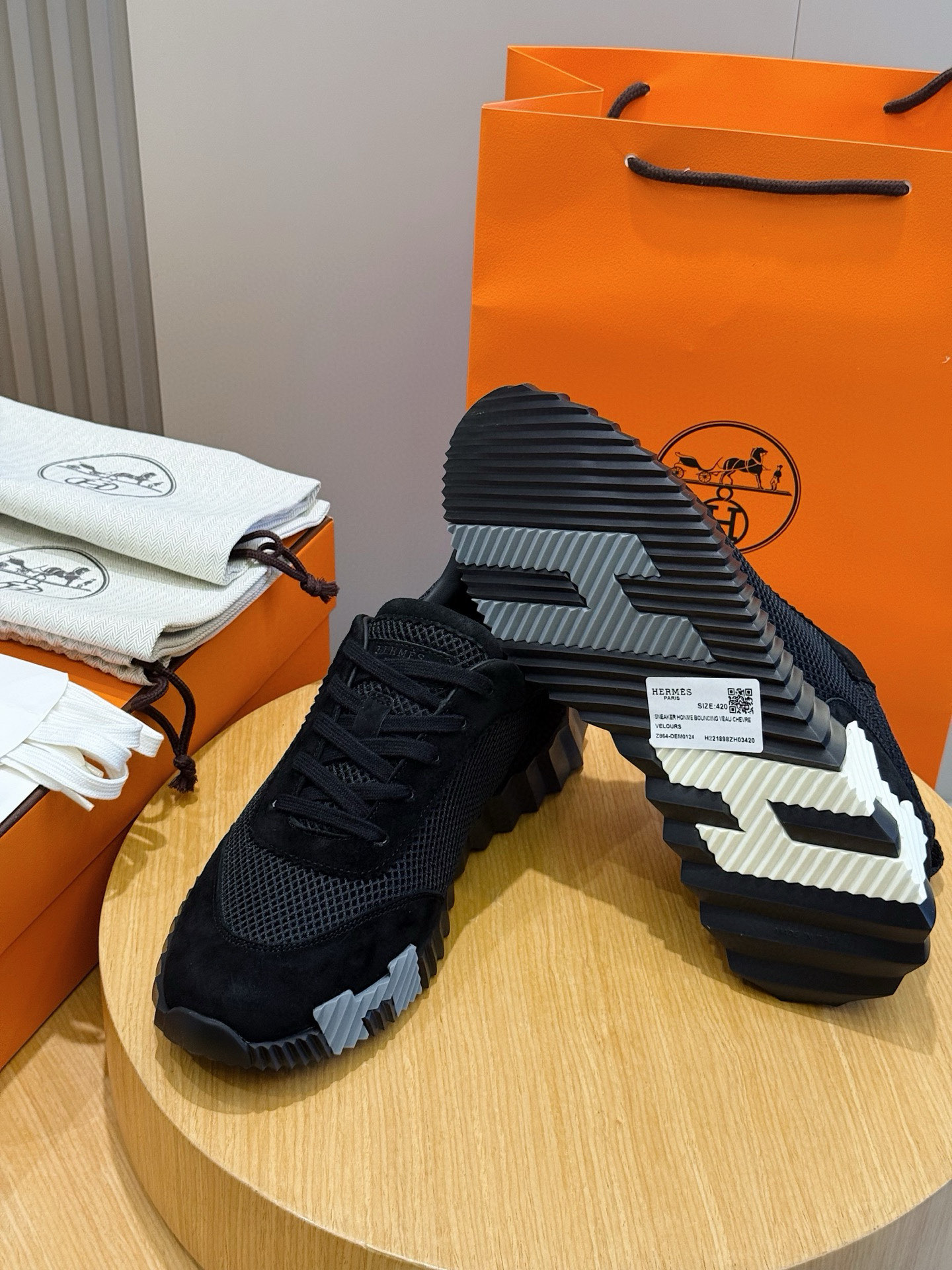 Hermes Bouncing Mesh Sneakers Black
