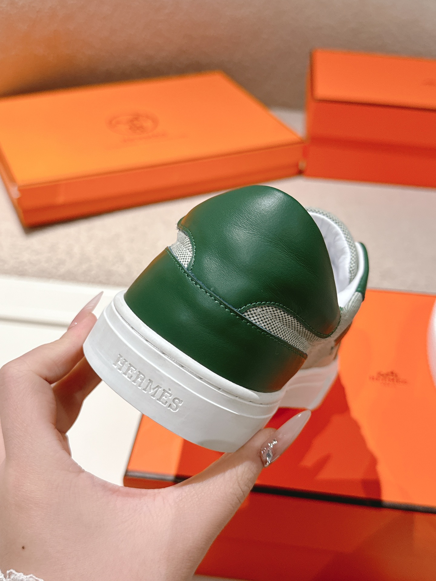 Hermes Kelly Buckle Low-Top Sneakers Green
