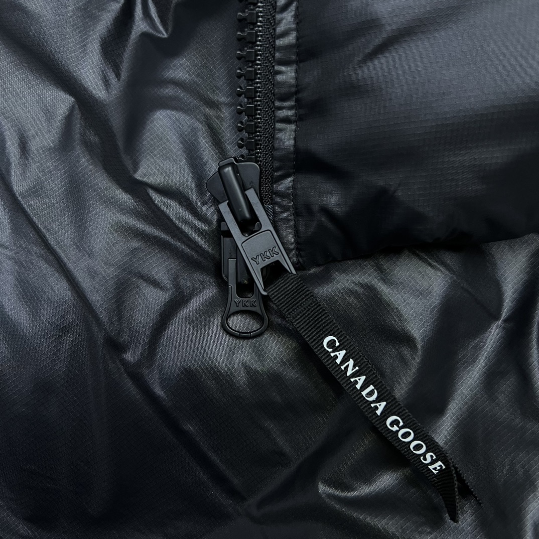 Canada Goose Crofton Puffer Jacket Black
