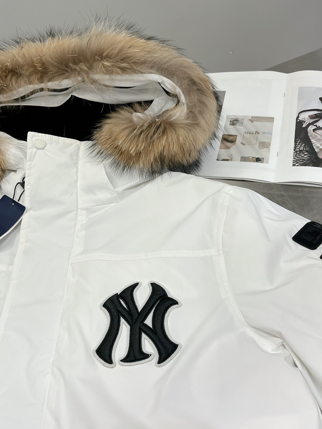 MLB NY Yankees Fur-Trim Down Parka White