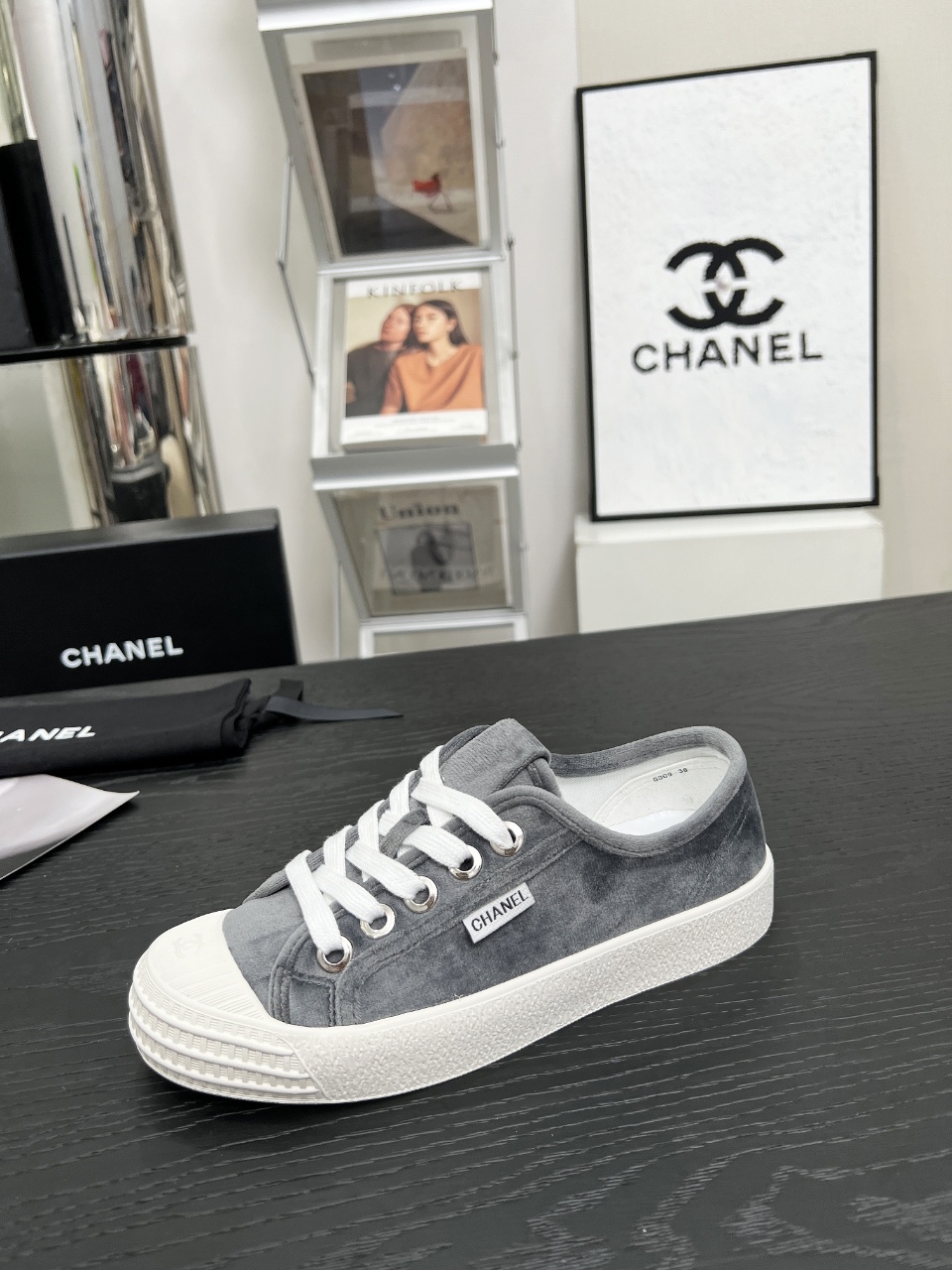 Chanel Vintage Low-Top Sneakers Gray