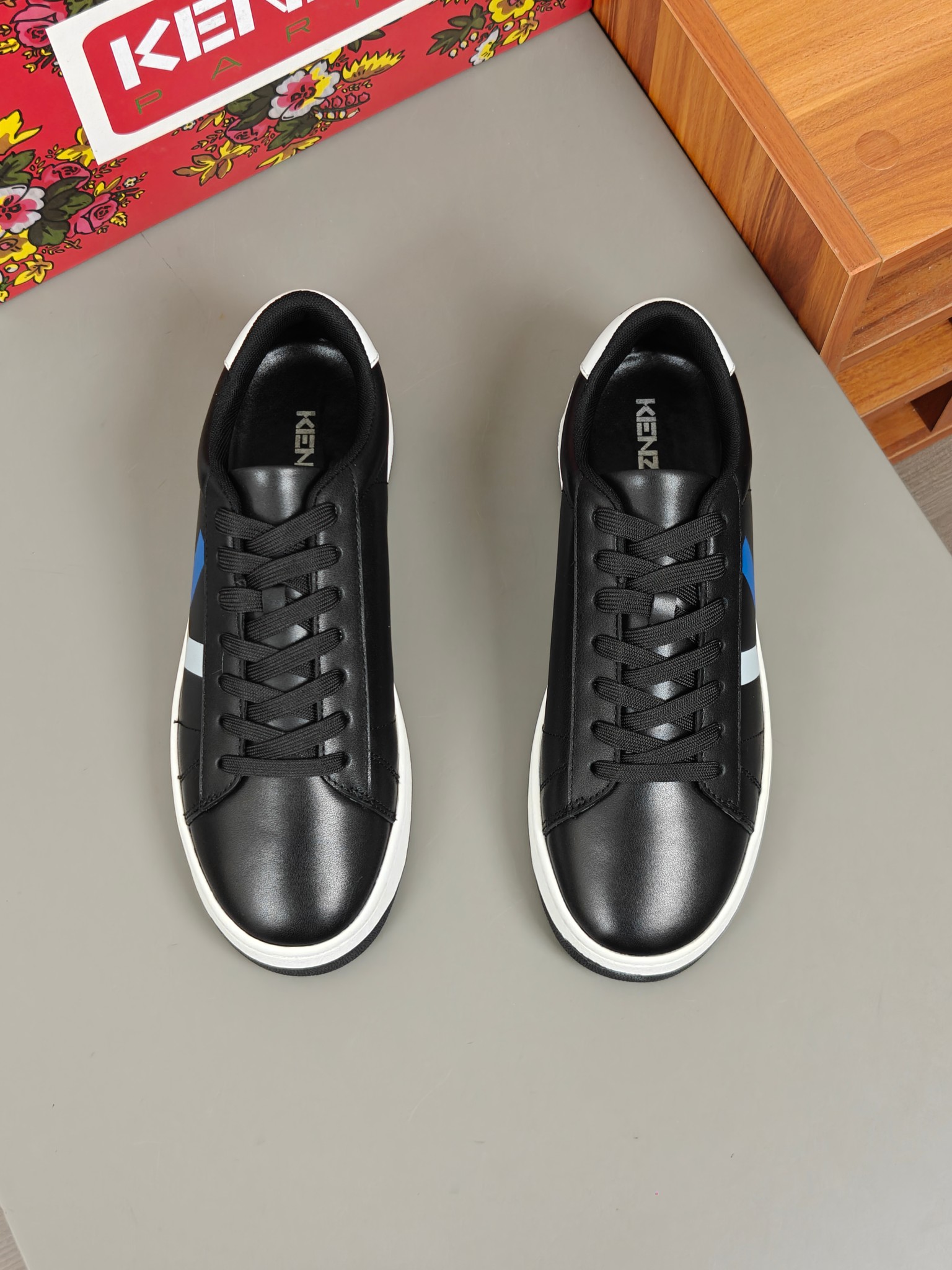 KENZO Leather Low-Top Sneakers Black