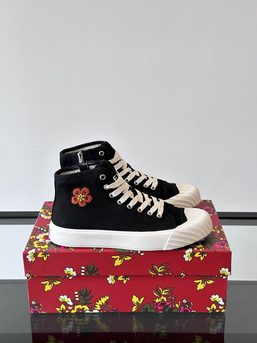 Kenzo Tiger Canvas High-Tops Black