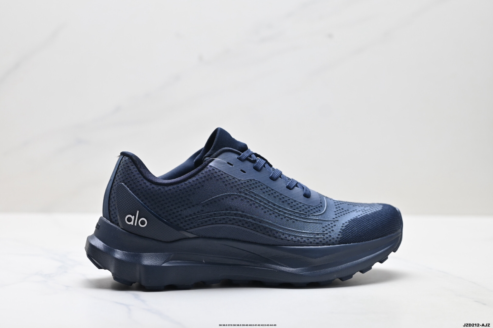 Alo Yoga Alo Runner Mesh Sneakers Navy