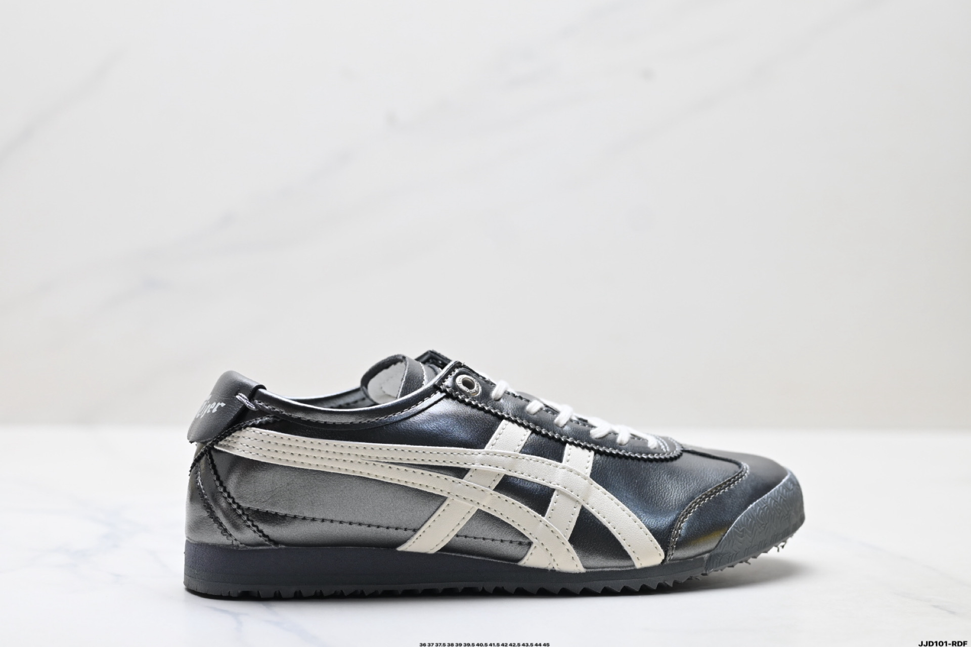 Onitsuka Tiger Mexico 66 Deluxe Nippon Made Sneakers Silver