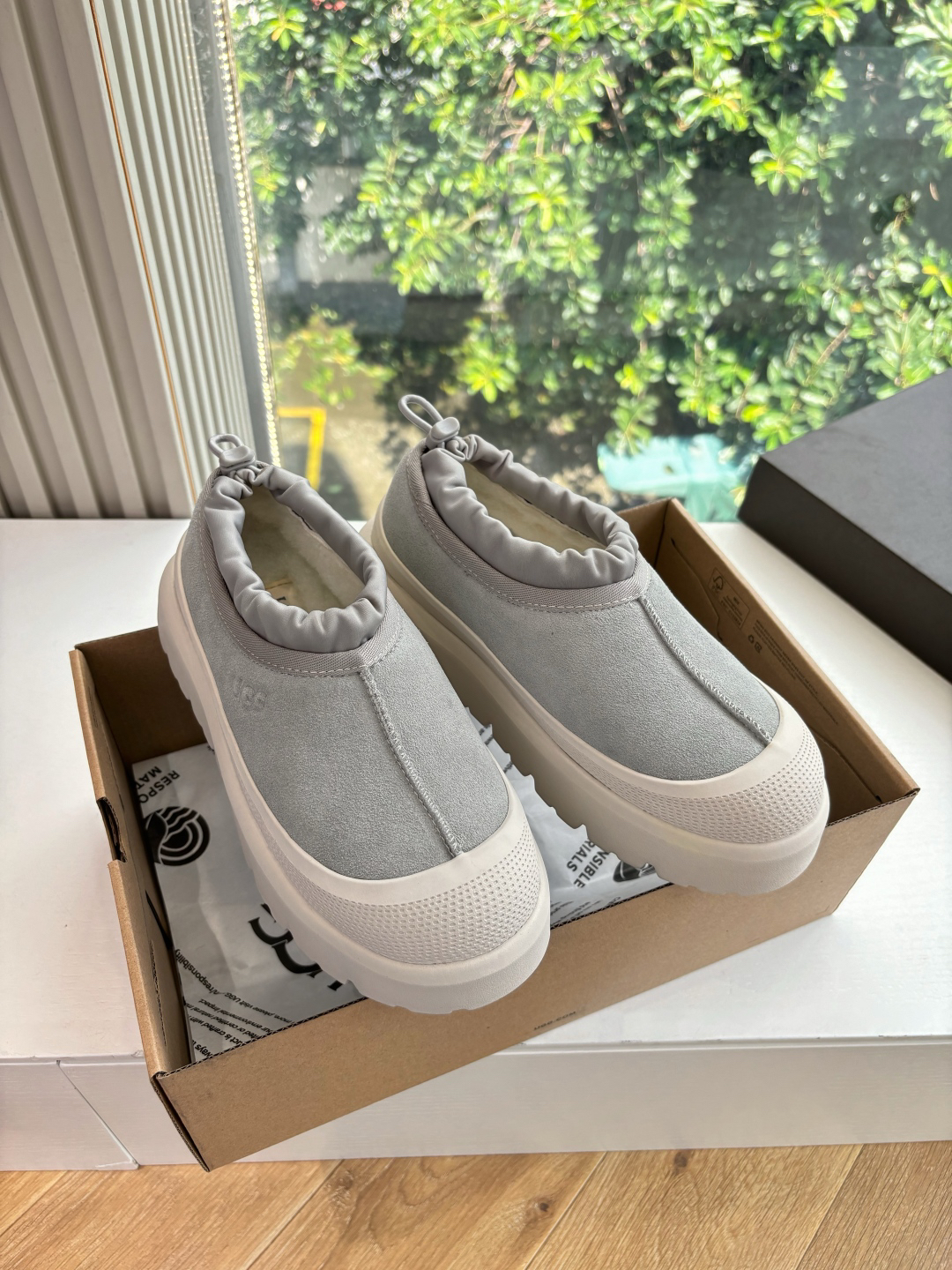 UGG Platform Suede Cozy Mule Grey