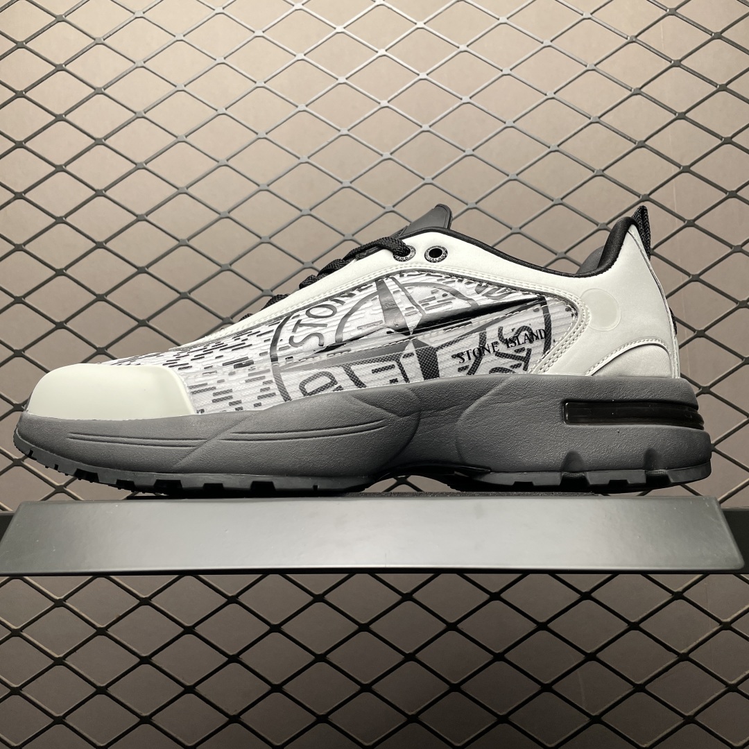 Stone Island Grime Panelled Mesh Outdoor Sneakers White/Grey