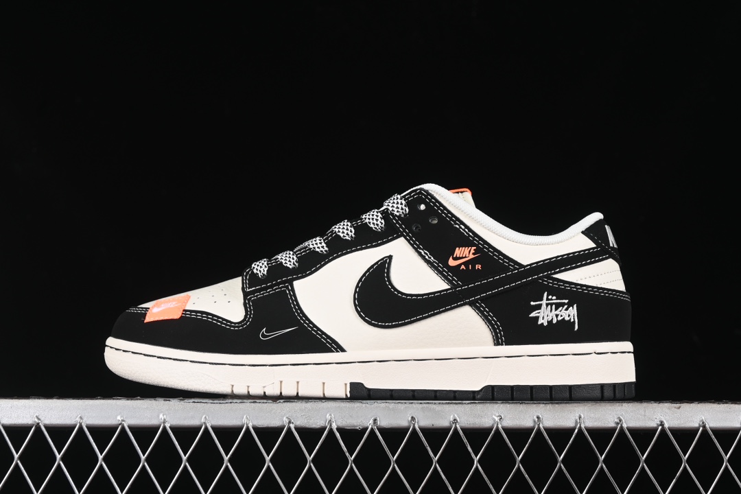 Nike SB Dunk Low Stussy Collab Sneakers Black/White/Orange