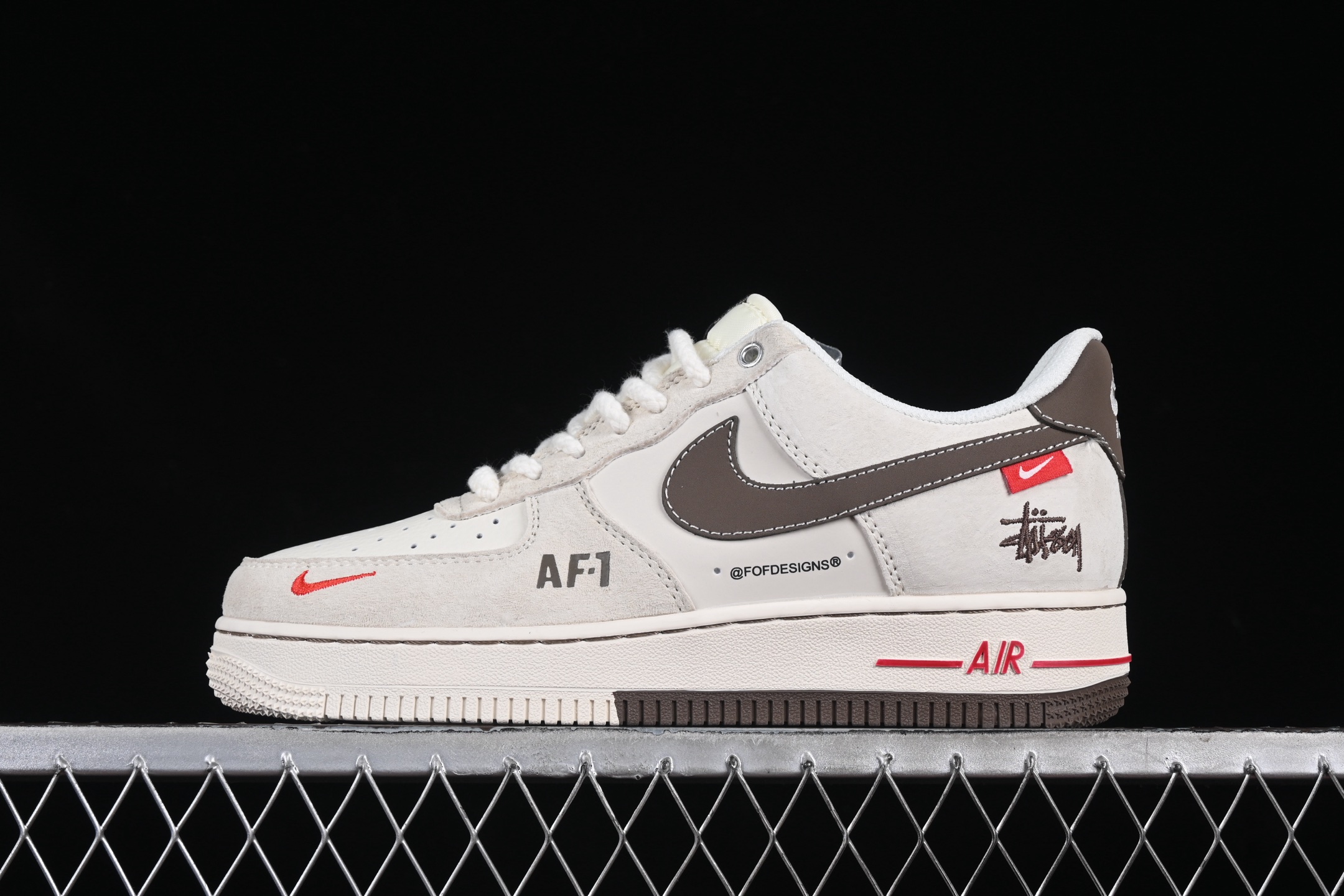 Nike Air Force 1 '07 Low Stussy Collab Sneakers Beige/Brown