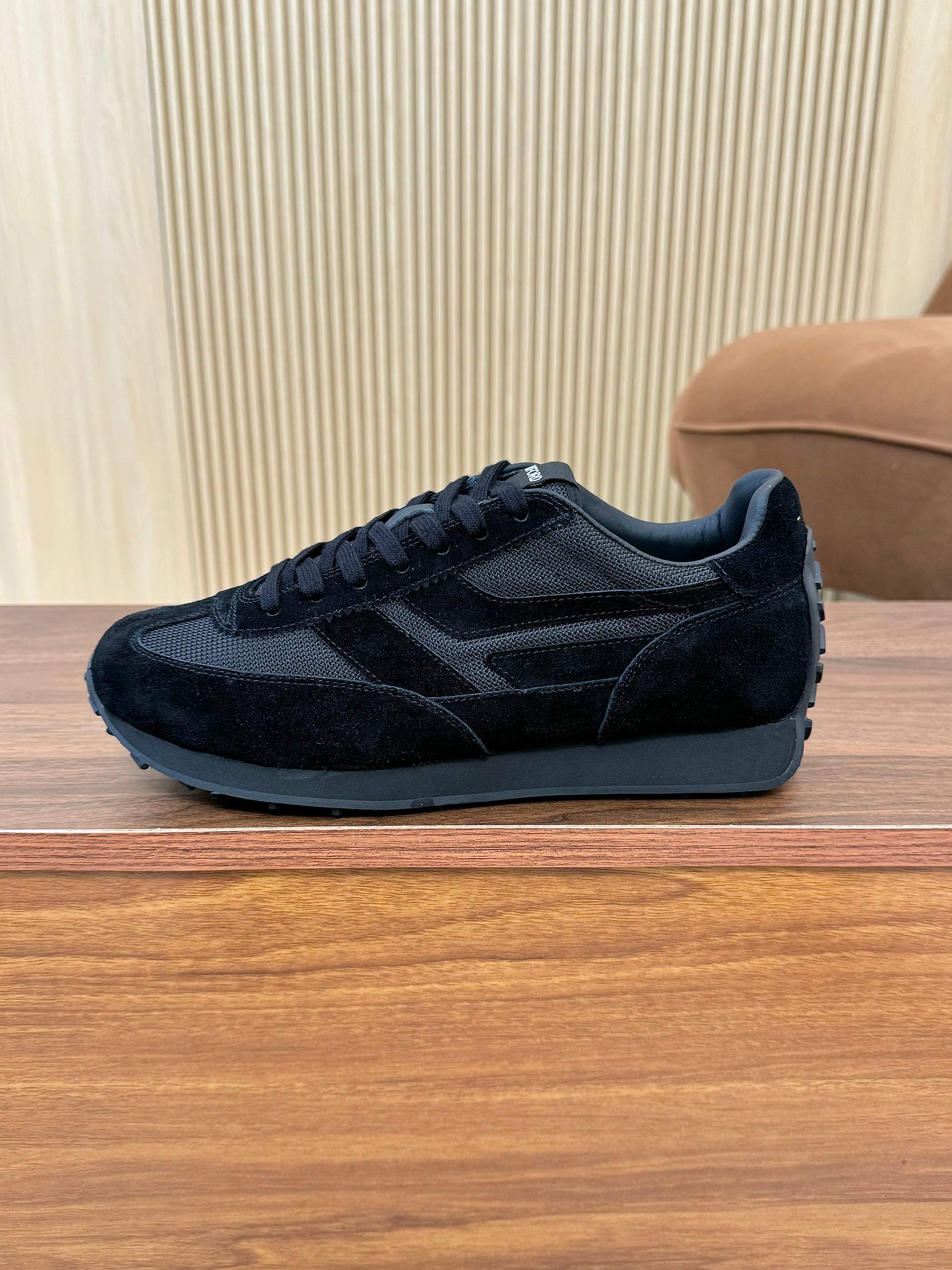 Tom Ford Retro Low-Top Sneakers Black