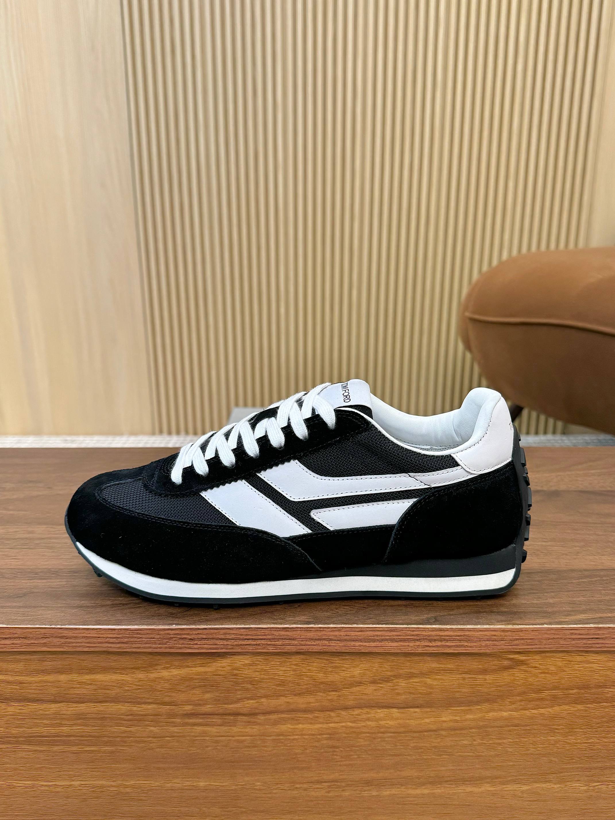 Tom Ford Retro Low-Top Sneakers Black/White