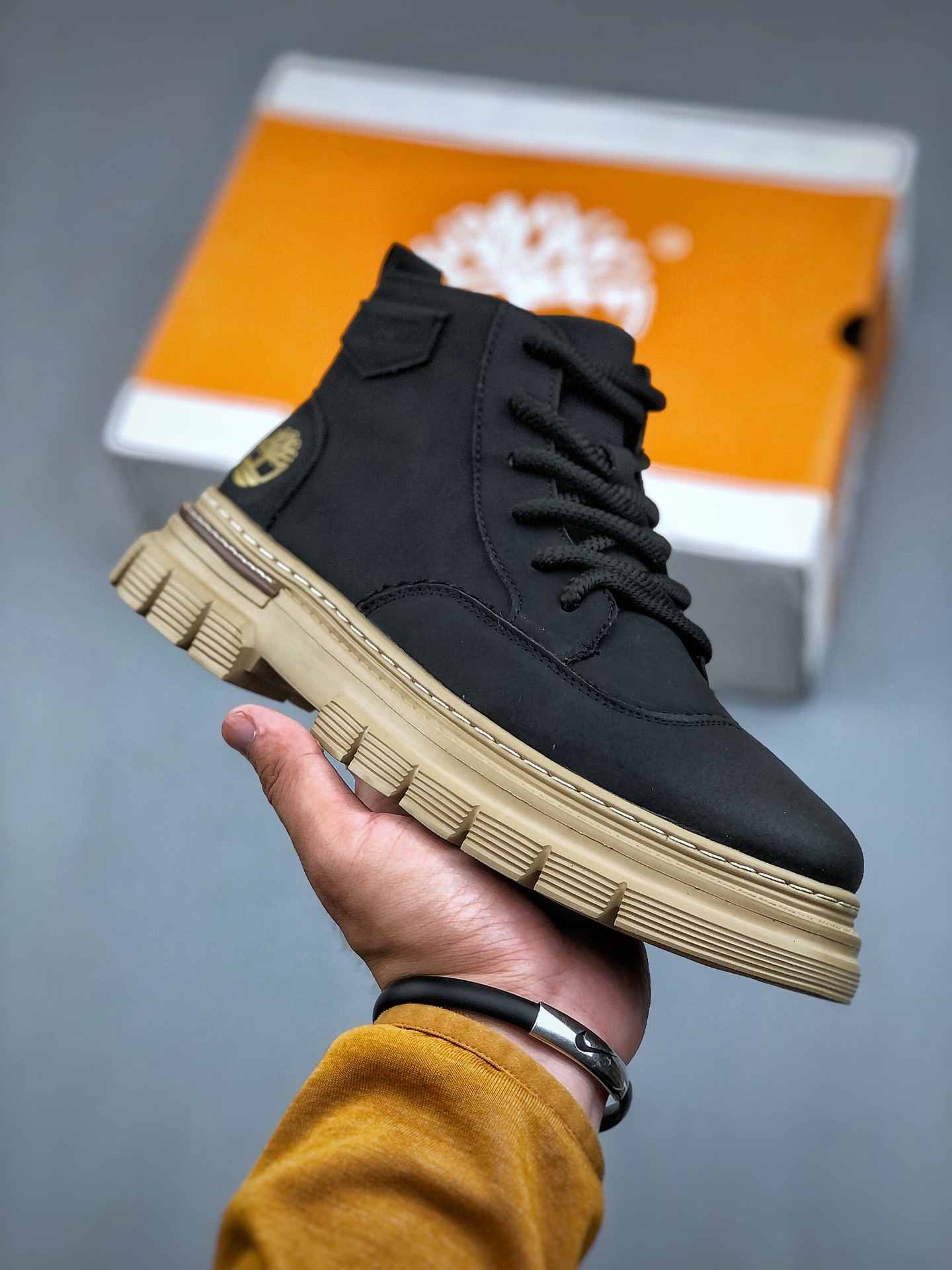 Timberland Lug Sole Zipper Ankle Boots Black
