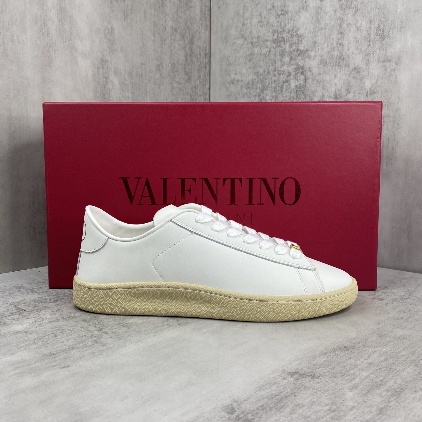 Valentino Low-Top Leather Sneakers White