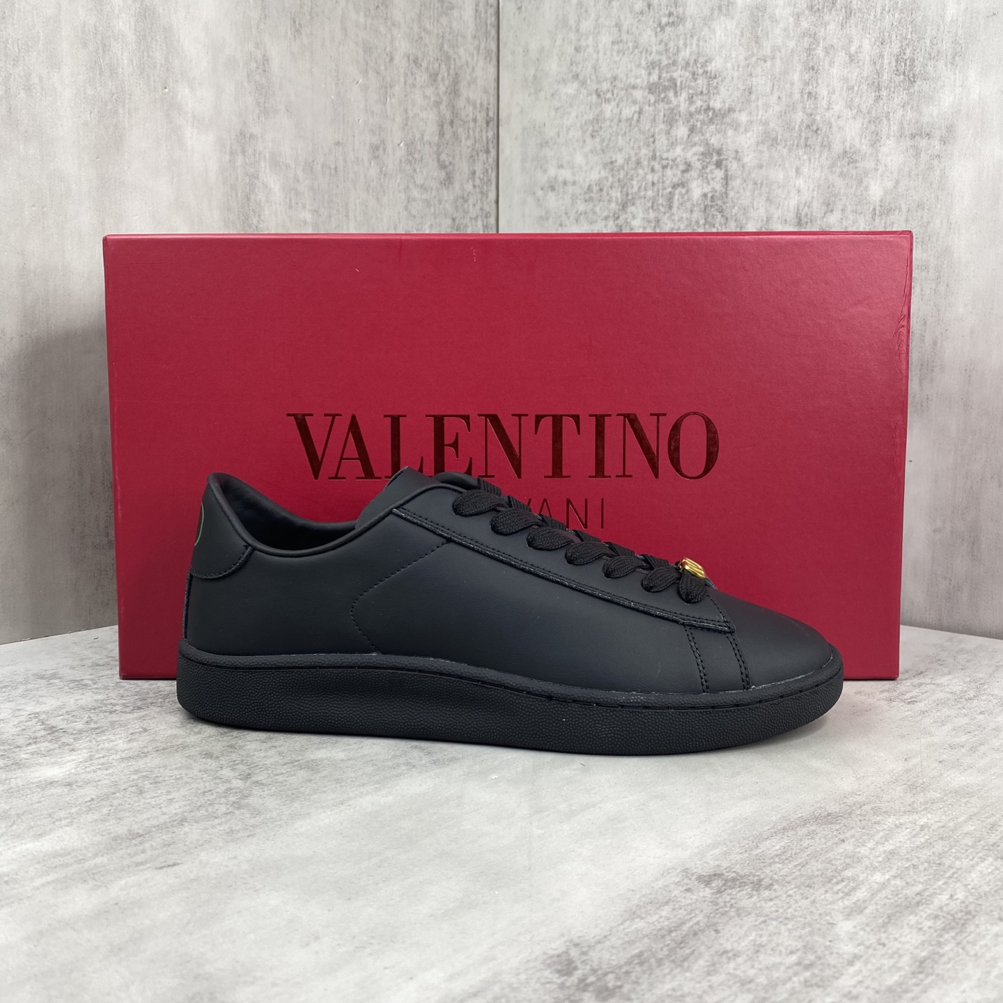 Valentino Low-Top Leather Sneakers Black