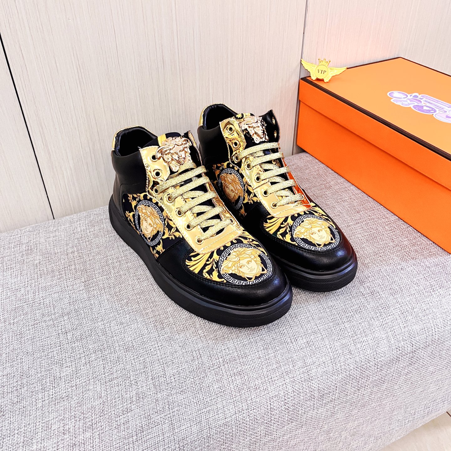 Versace Medusa High-Top Sneakers Black/Gold