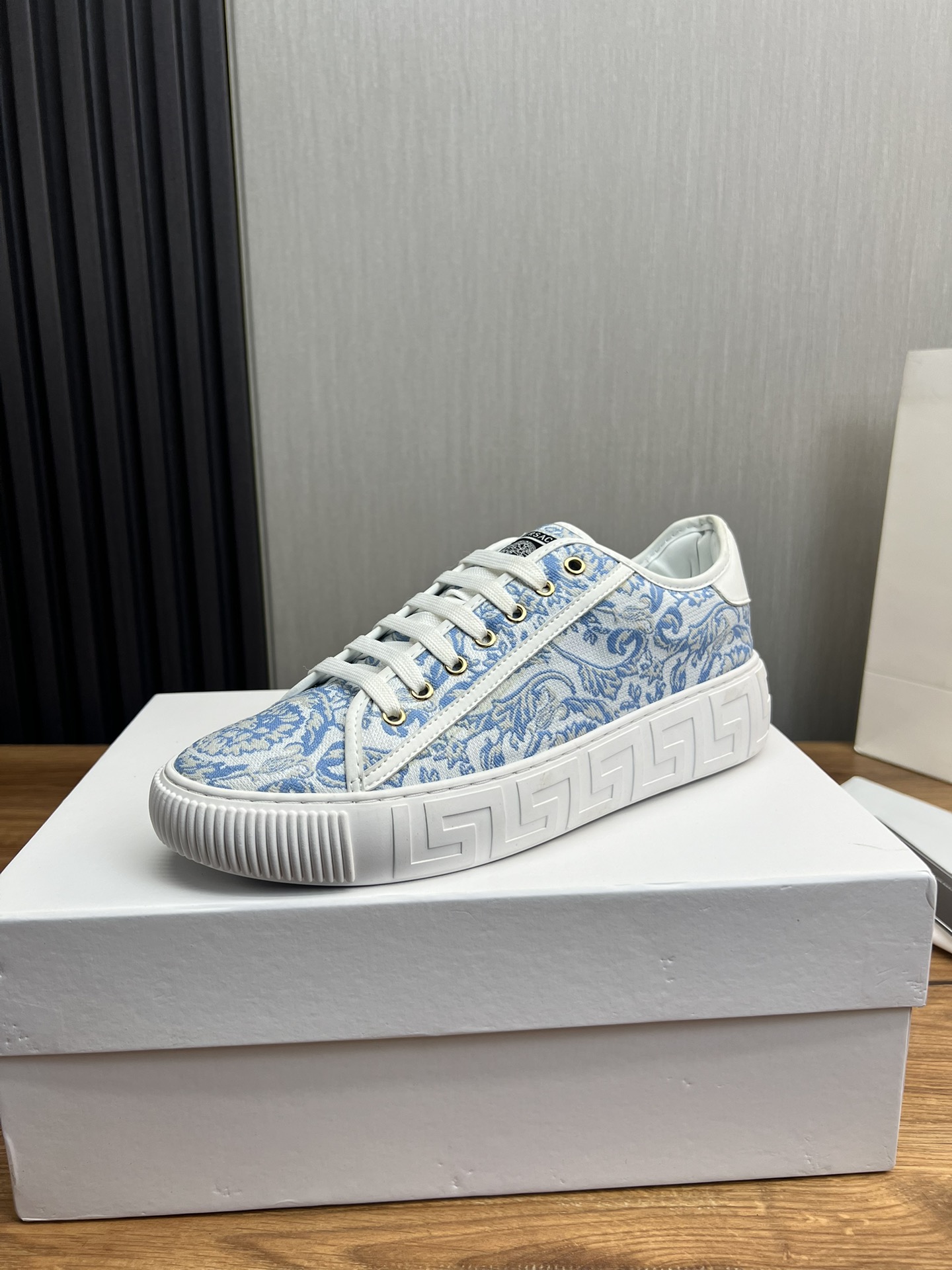 Versace Baroque Low-Top Sneakers Blue/White