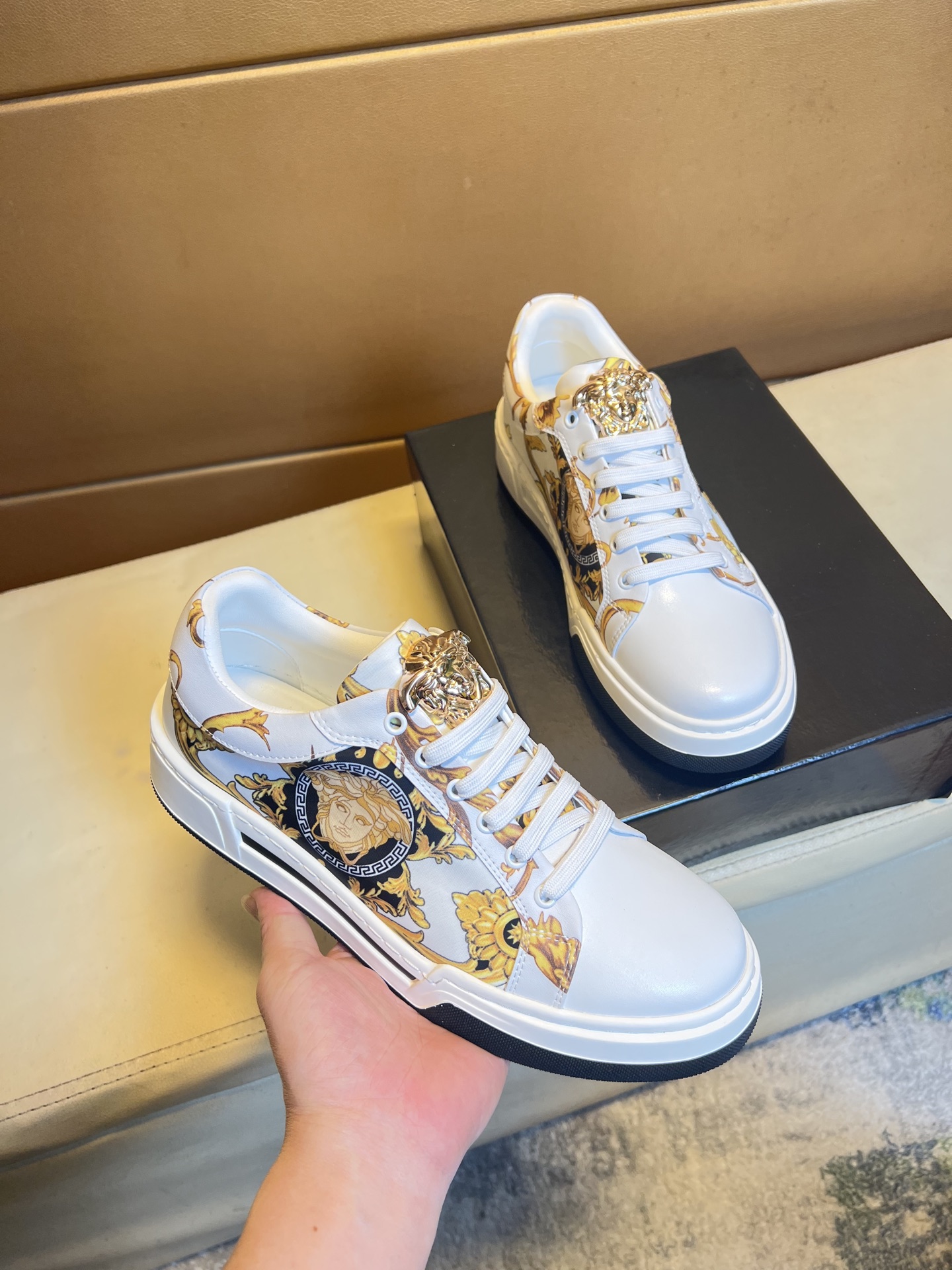 Versace Baroque Medusa Low-Top Sneakers White/Gold