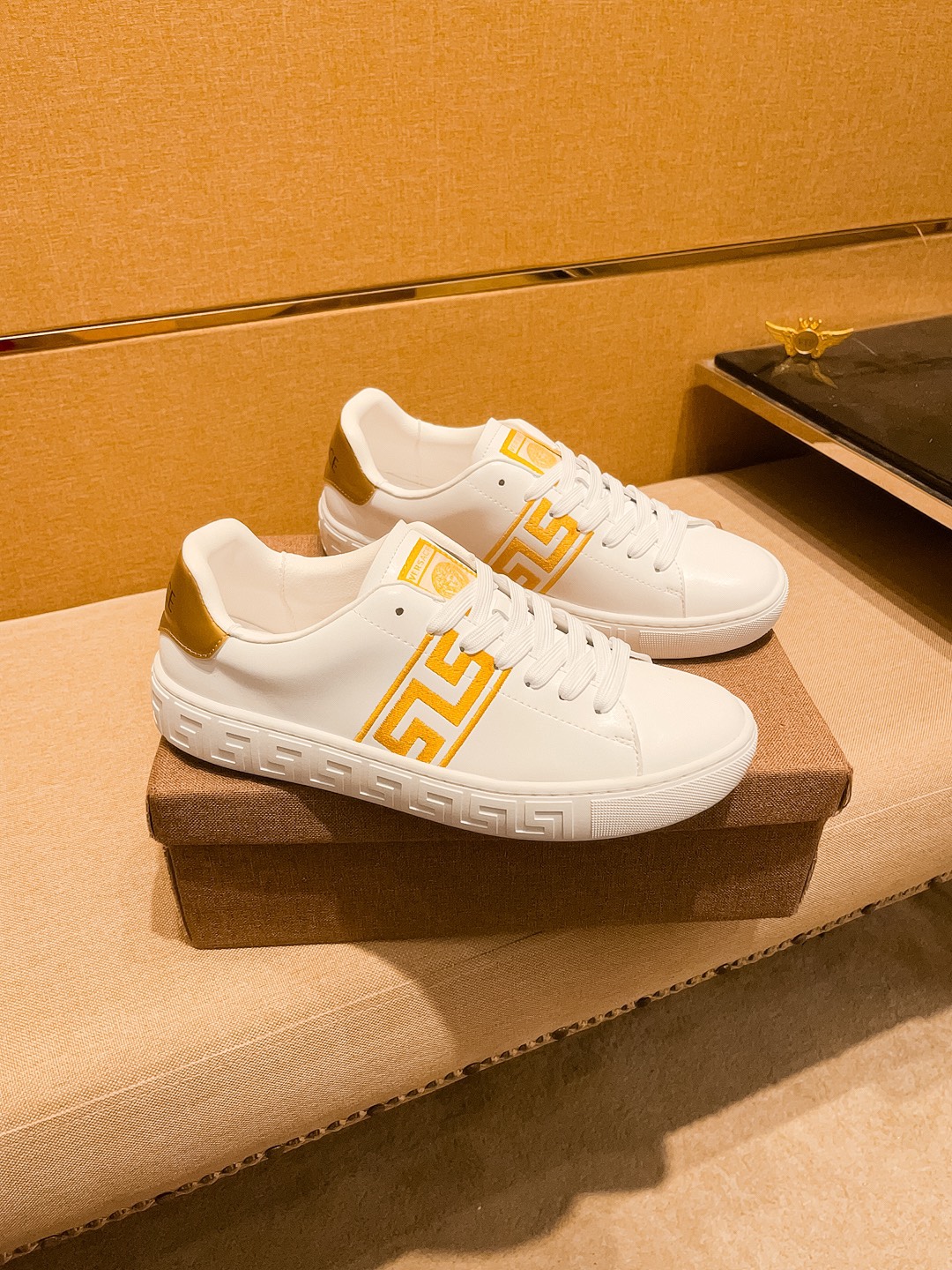 Versace Leather Low-Top Sneakers White/Gold