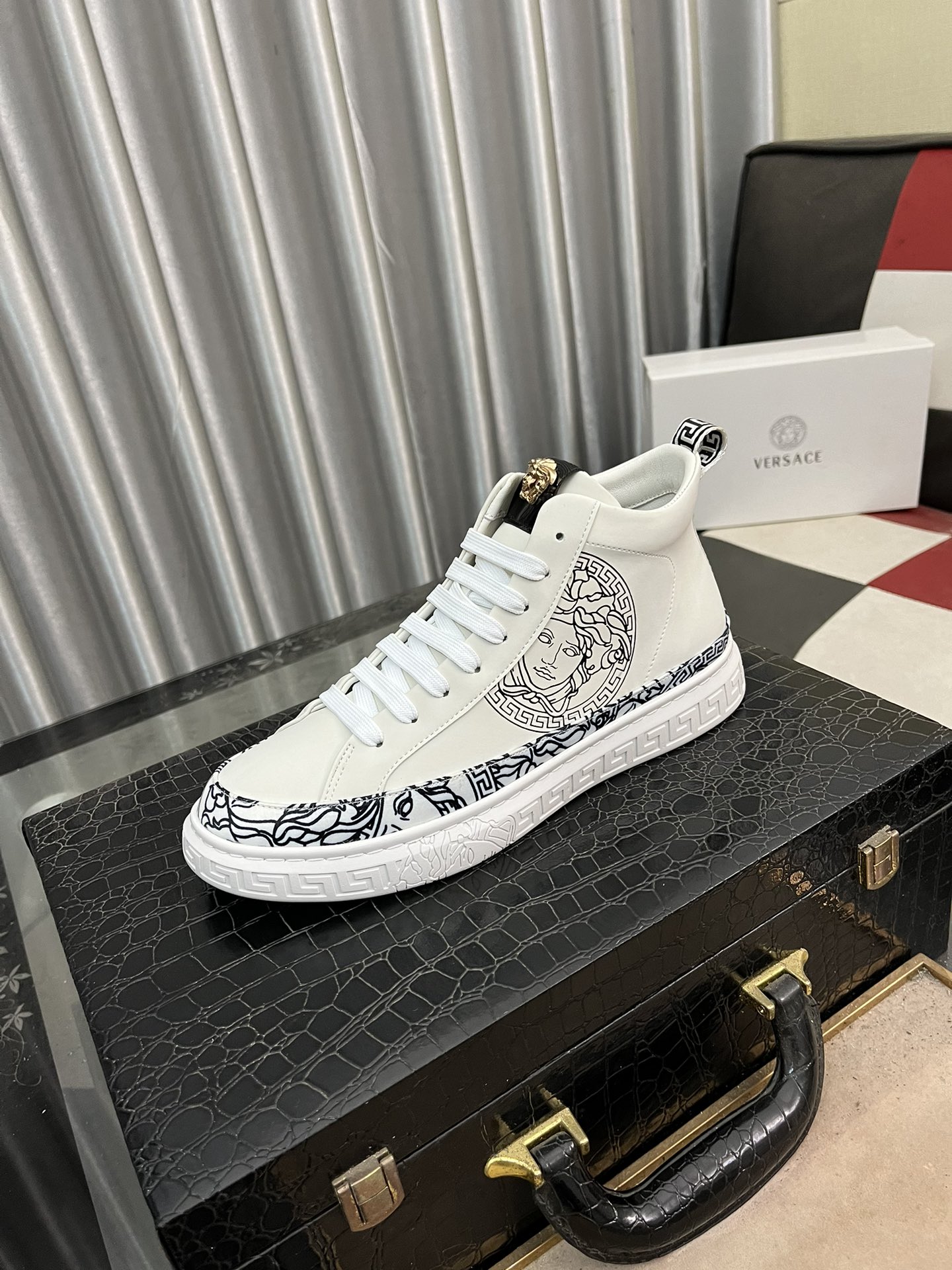 Versace Medusa High-Top Sneakers White