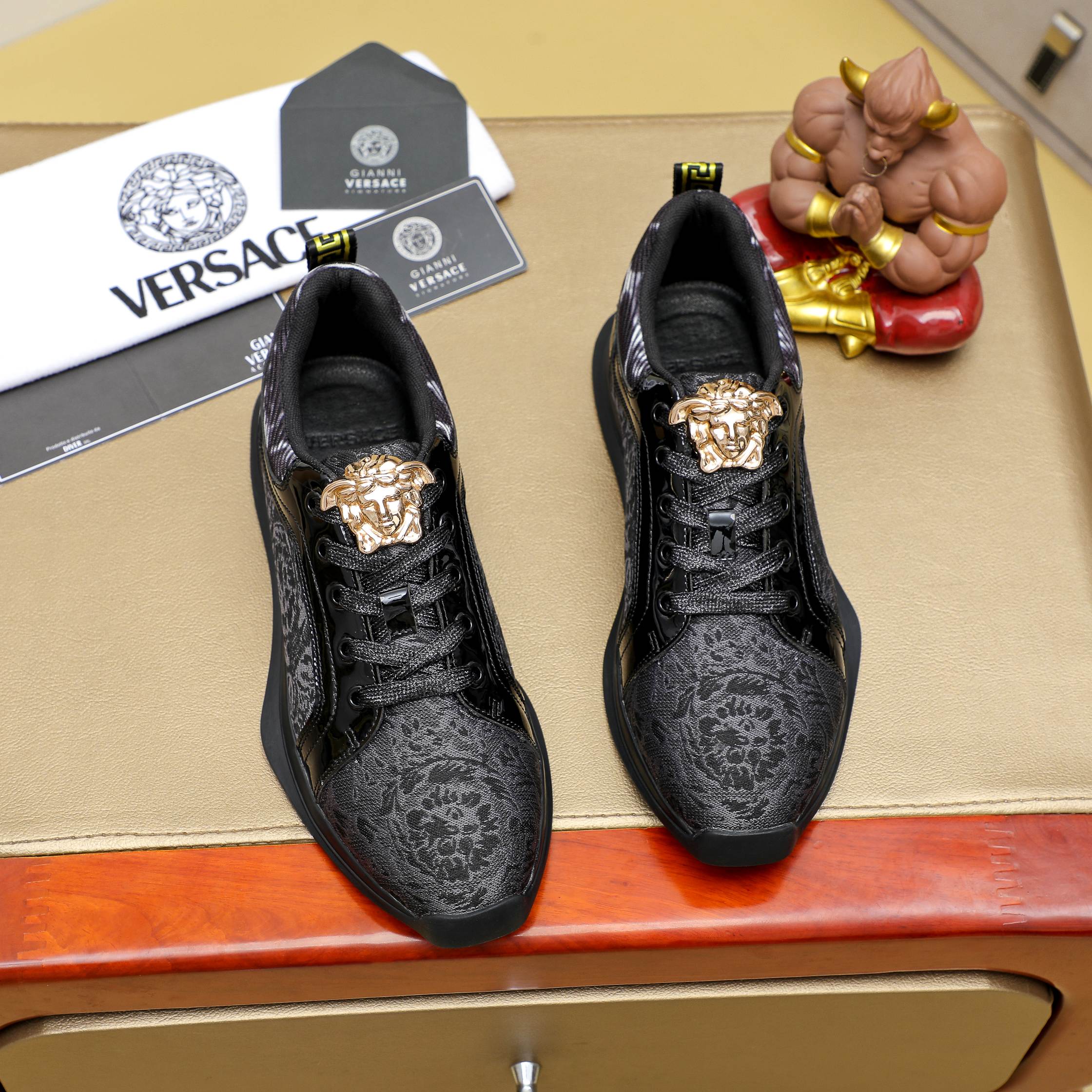 Versace Medusa Low-Top Sneakers Black