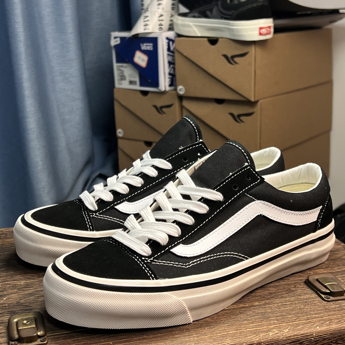 Vans Old Skool DX Anaheim Low Sneakers Black/White