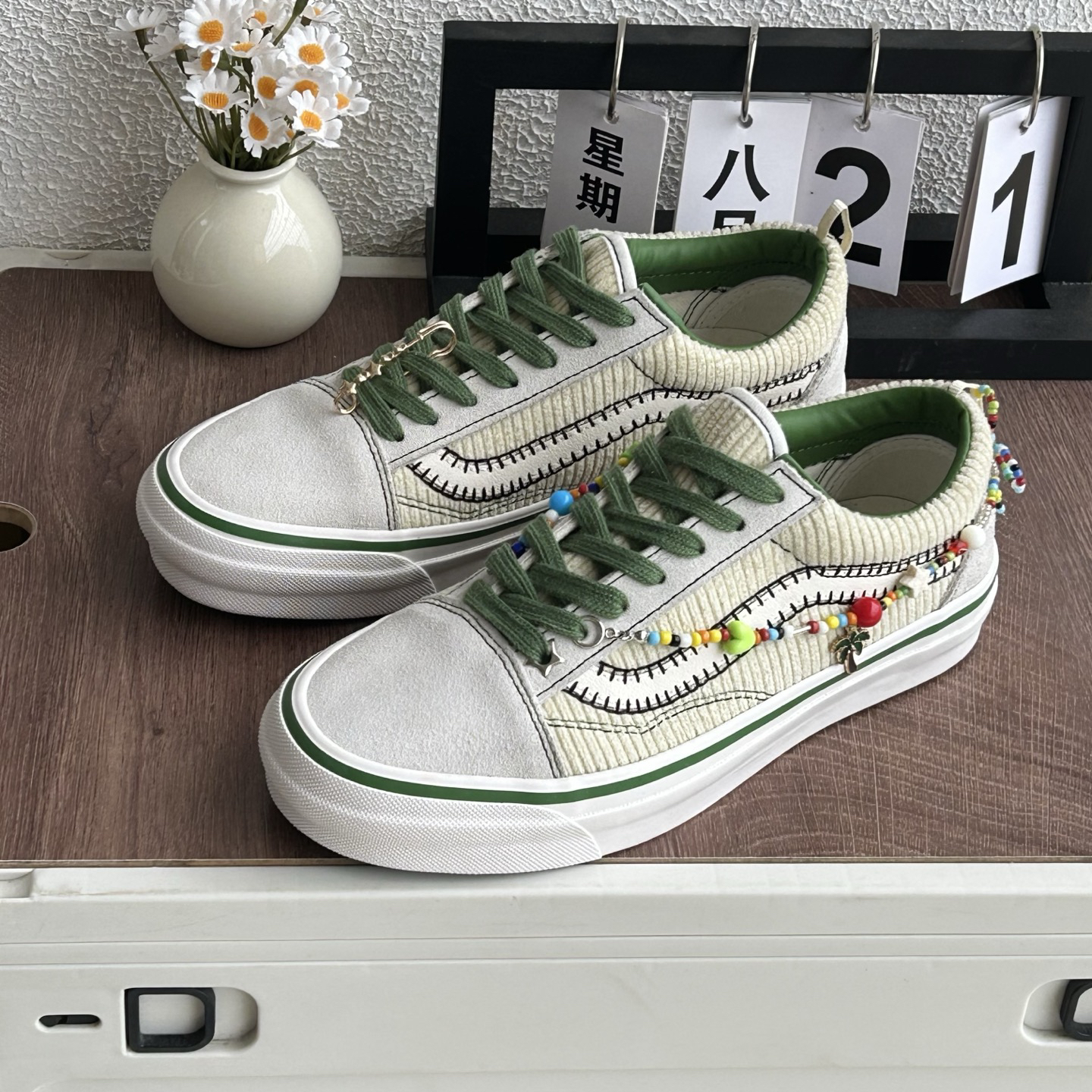 Vans Premium Old Skool Corduroy Beaded Low-Top Sneakers Green