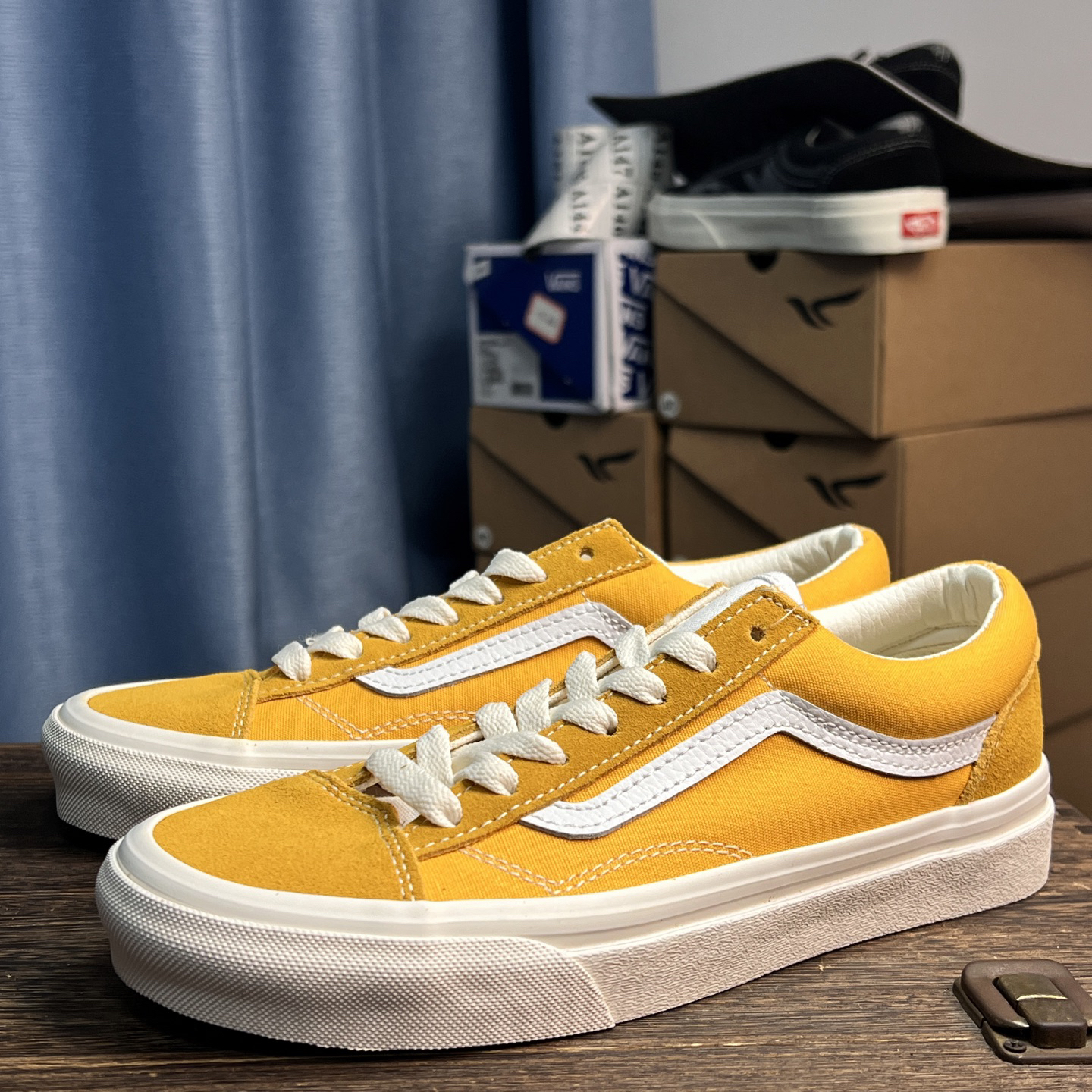 Vans Old Skool 36 Low-Top Sneakers Yellow