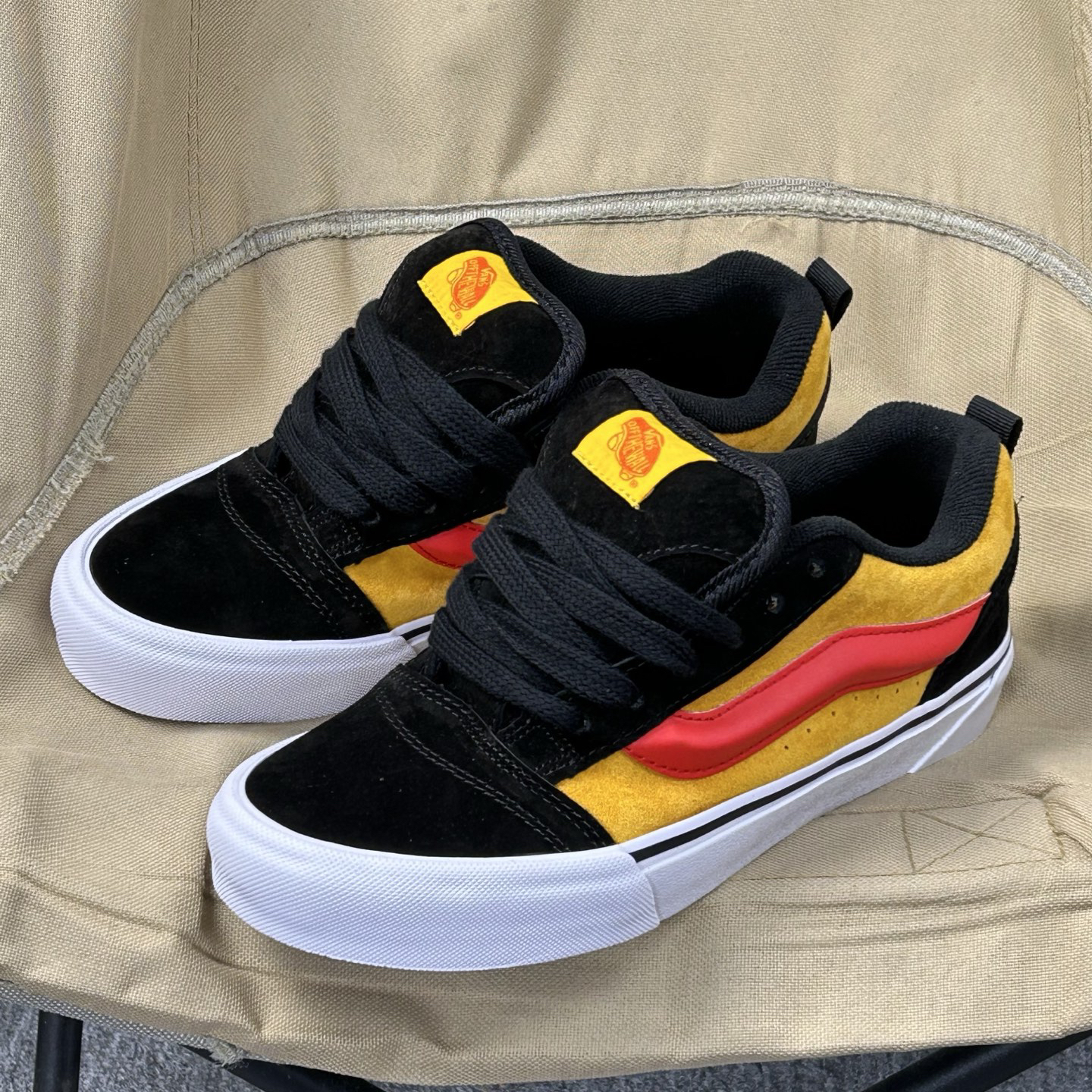 Vans Knu Skool Suede Skate Shoes Black/Yellow/Red