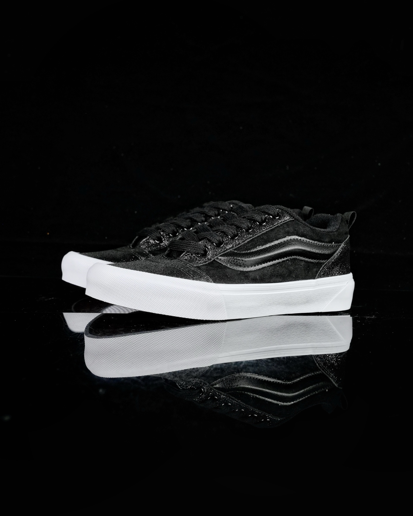 Vans Knu Skool Suede Skate Shoes Black