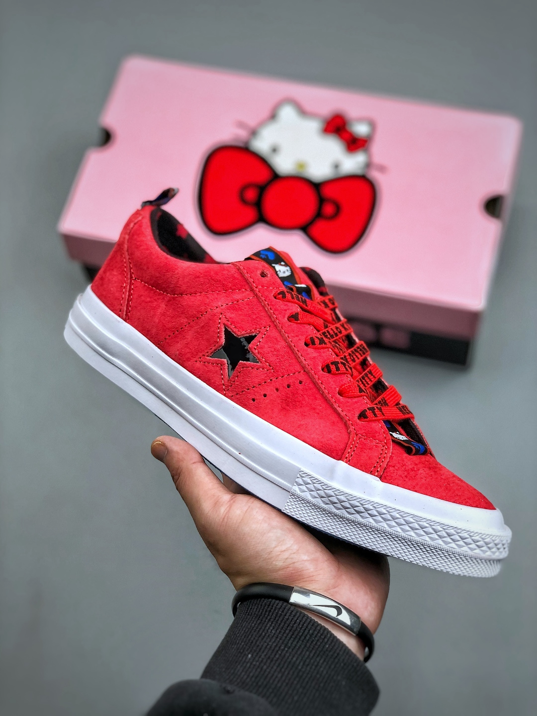 Converse x Hello Kitty One Star Suede Low Prism Pink