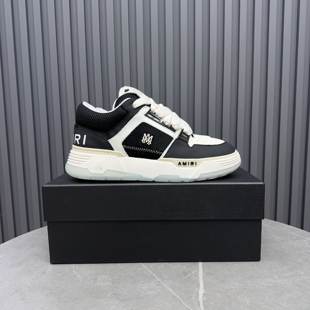AMIRI Low-Top Sneakers Black/White