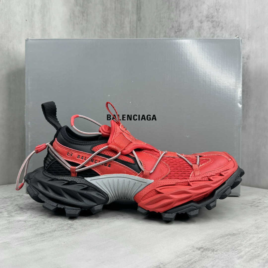 Balenciaga Track 15 Sneakers Red