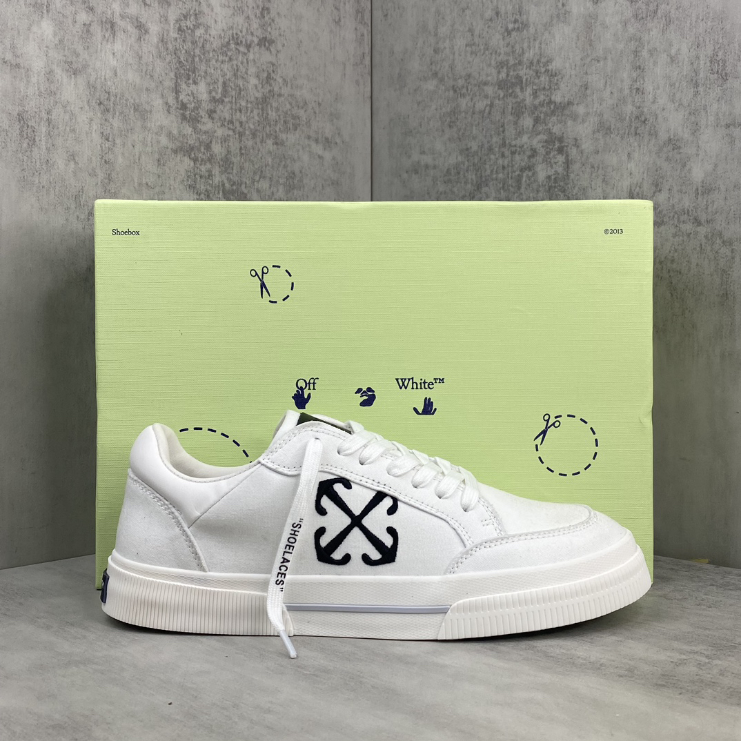 Off-White Low Vulcanized Canvas Sneaker White