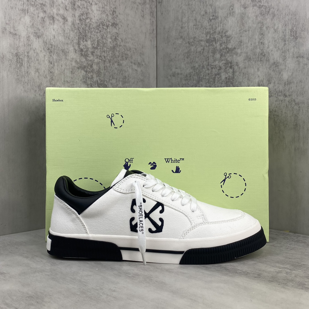 Off-White Low Vulcanized Canvas Sneakers White/Black