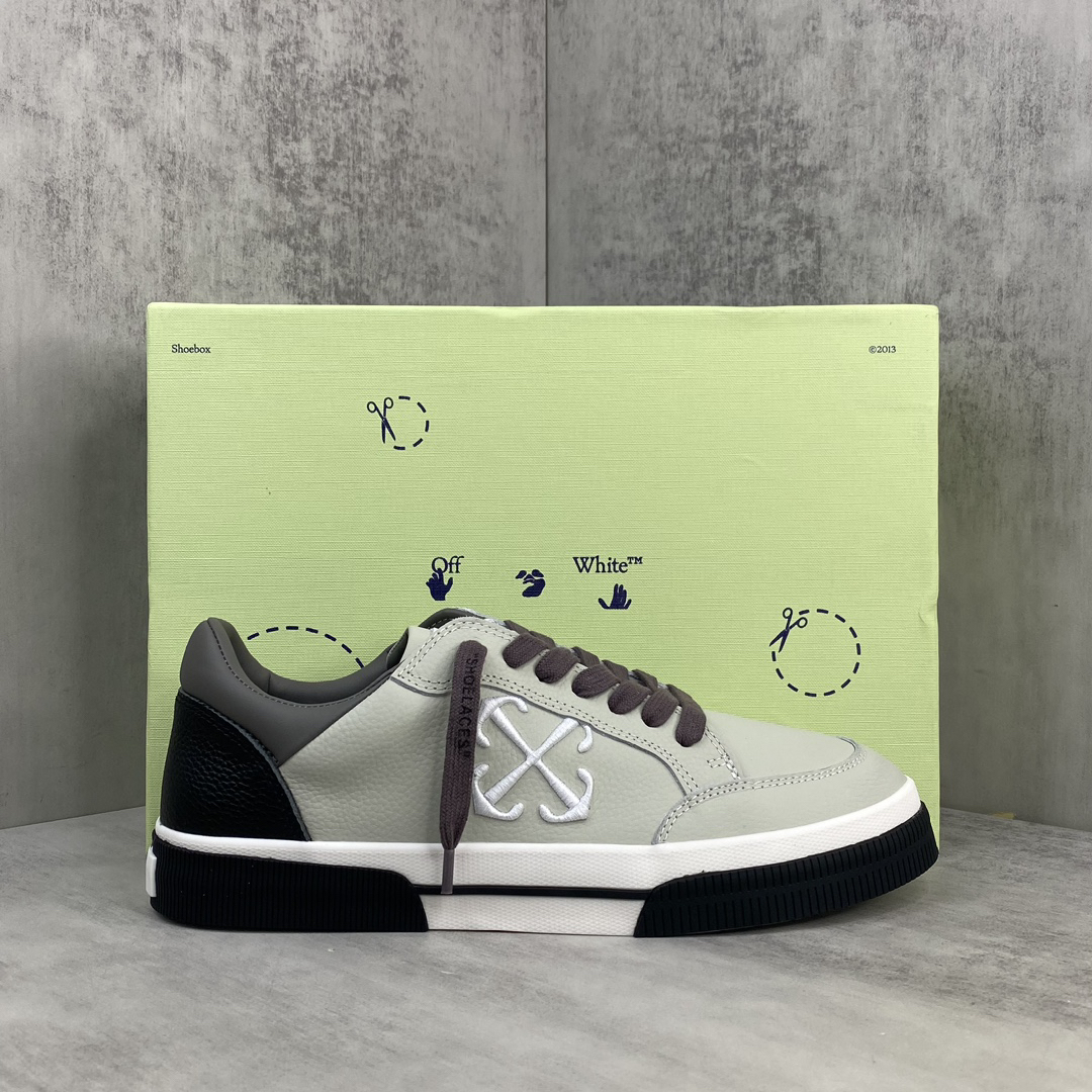 Off-White Low Vulcanized Sneakers Grey