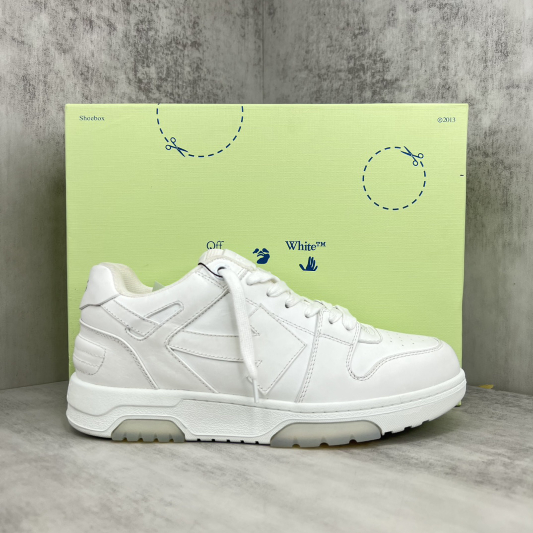 Off-White Low-Top Sneakers White