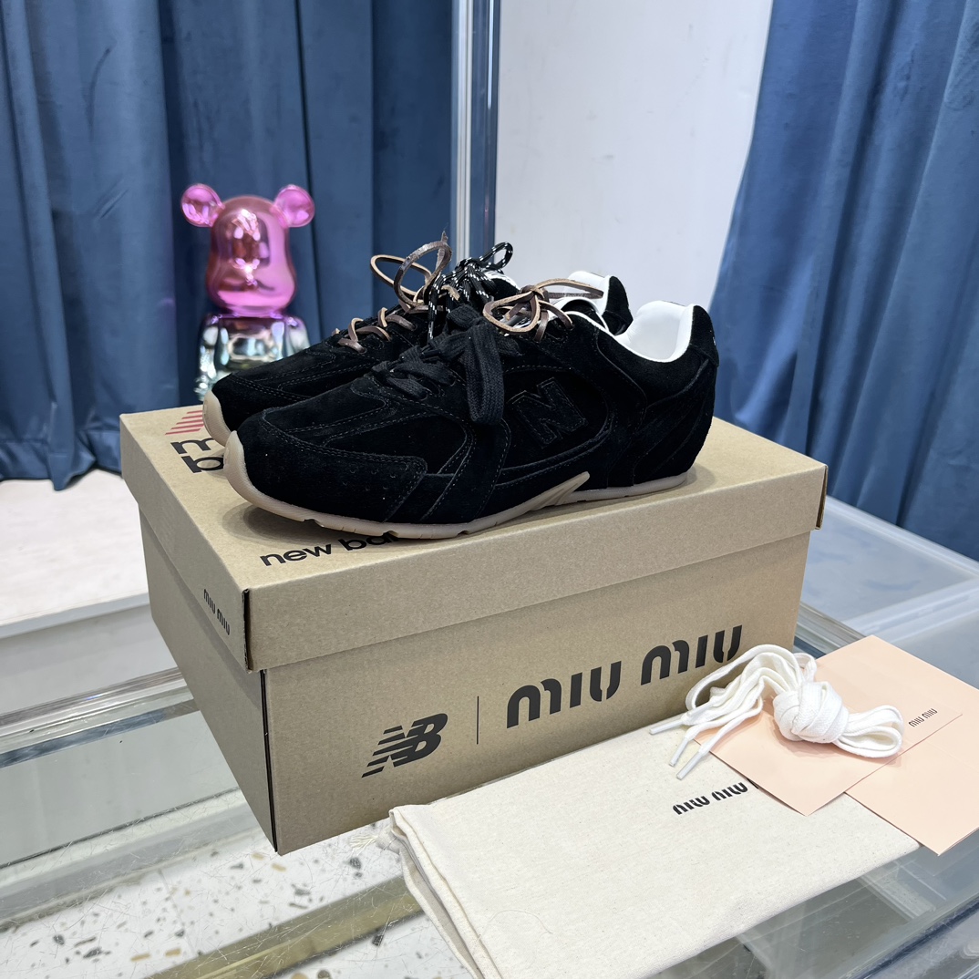 Miu Miu x New Balance 530 Sneakers Black