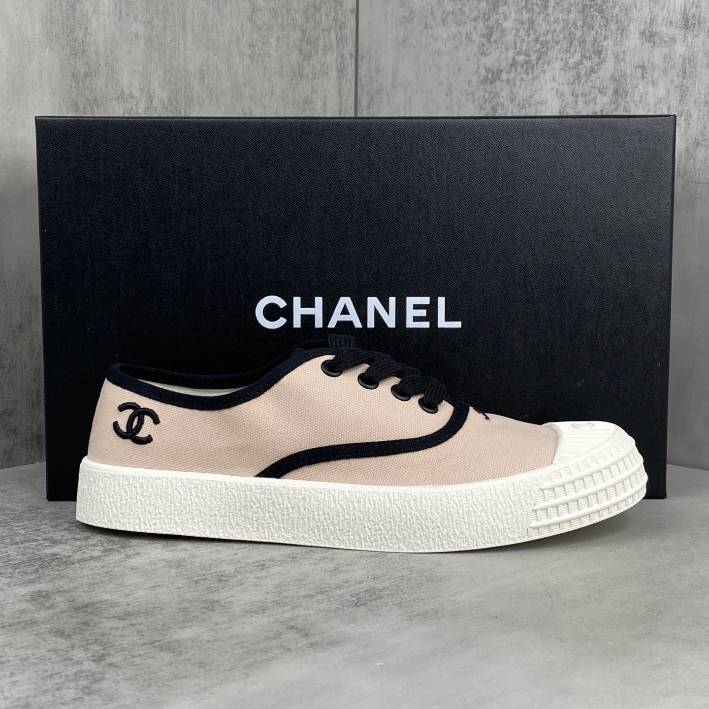 Chanel Vintage Canvas Sneakers Pink
