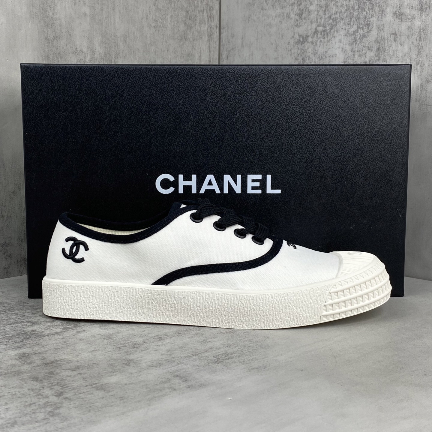 Chanel Vintage Canvas Sneakers Black/White