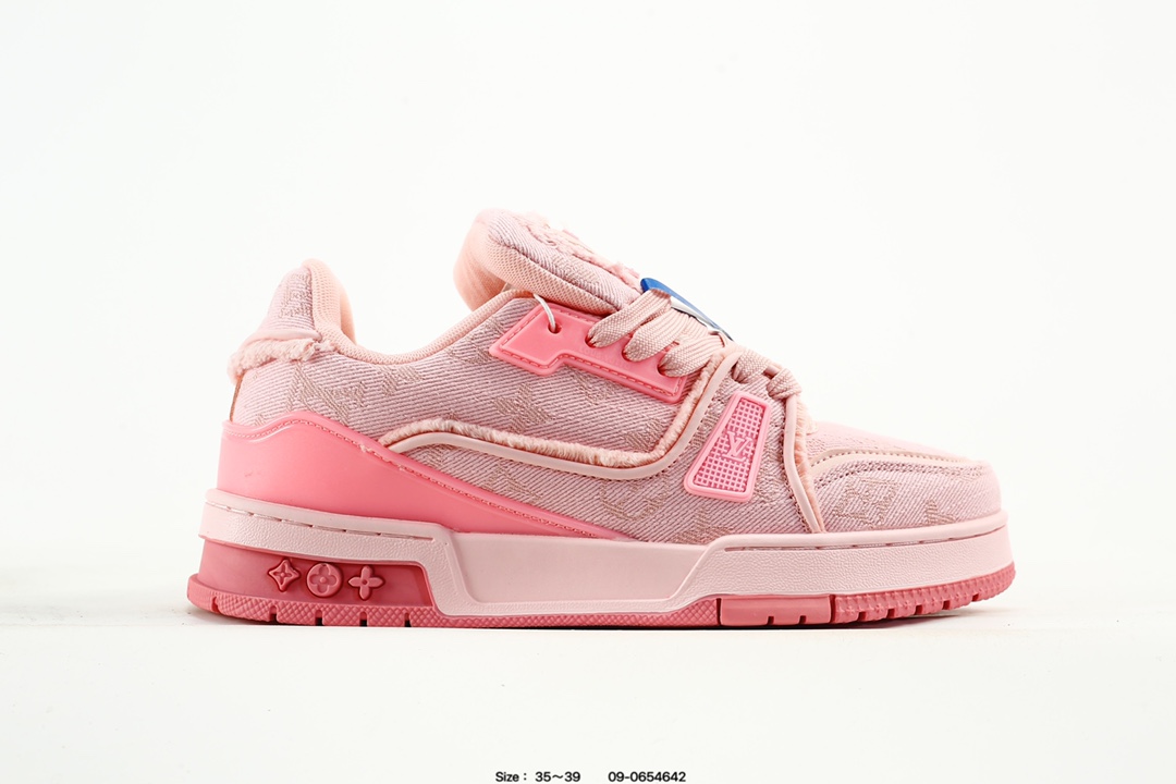 Louis Vuitton Trainer Low Sneakers Pink