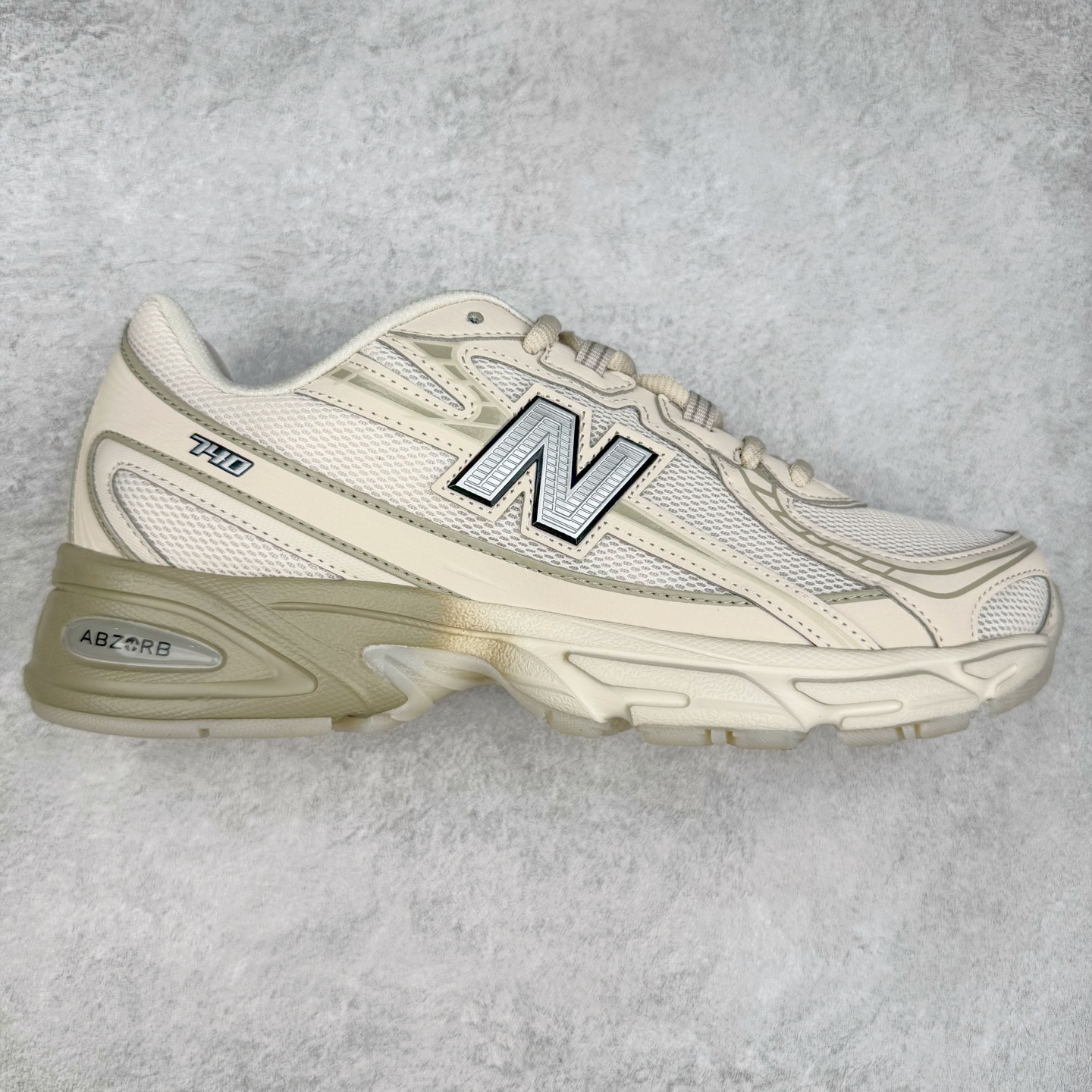 New Balance MR740 Retro Runners Grey